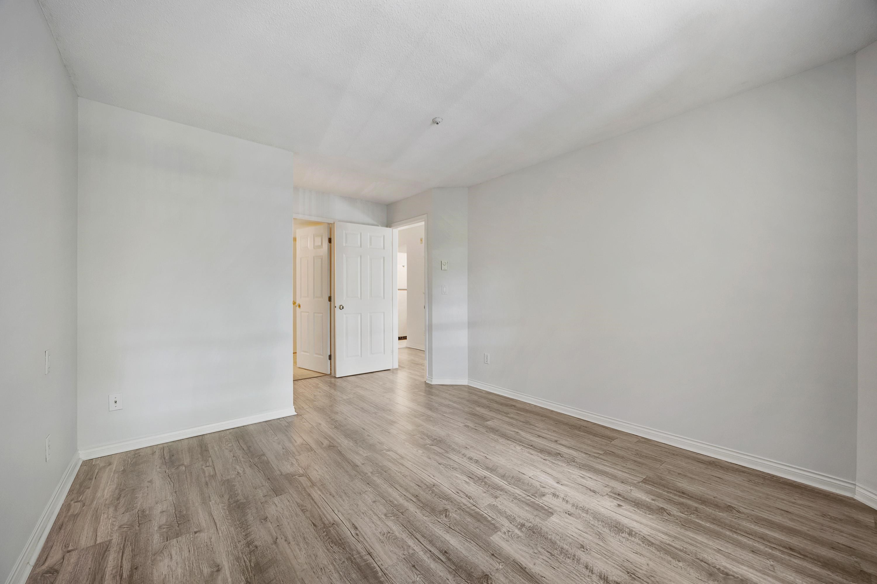 206-2990 Princess Crescent, Coquitlam, BC