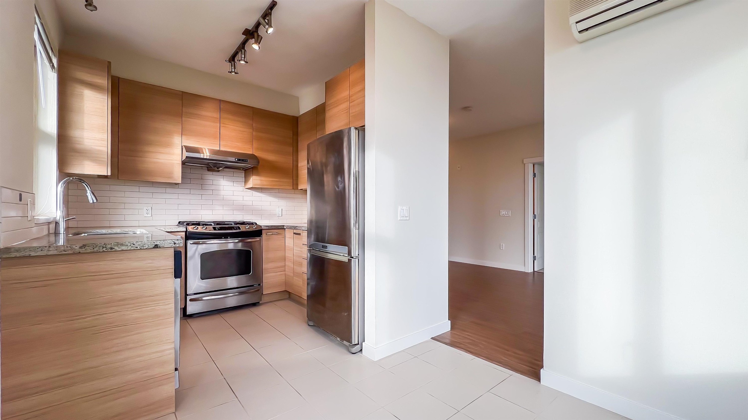 406-9399 Odlin Road, Richmond, BC