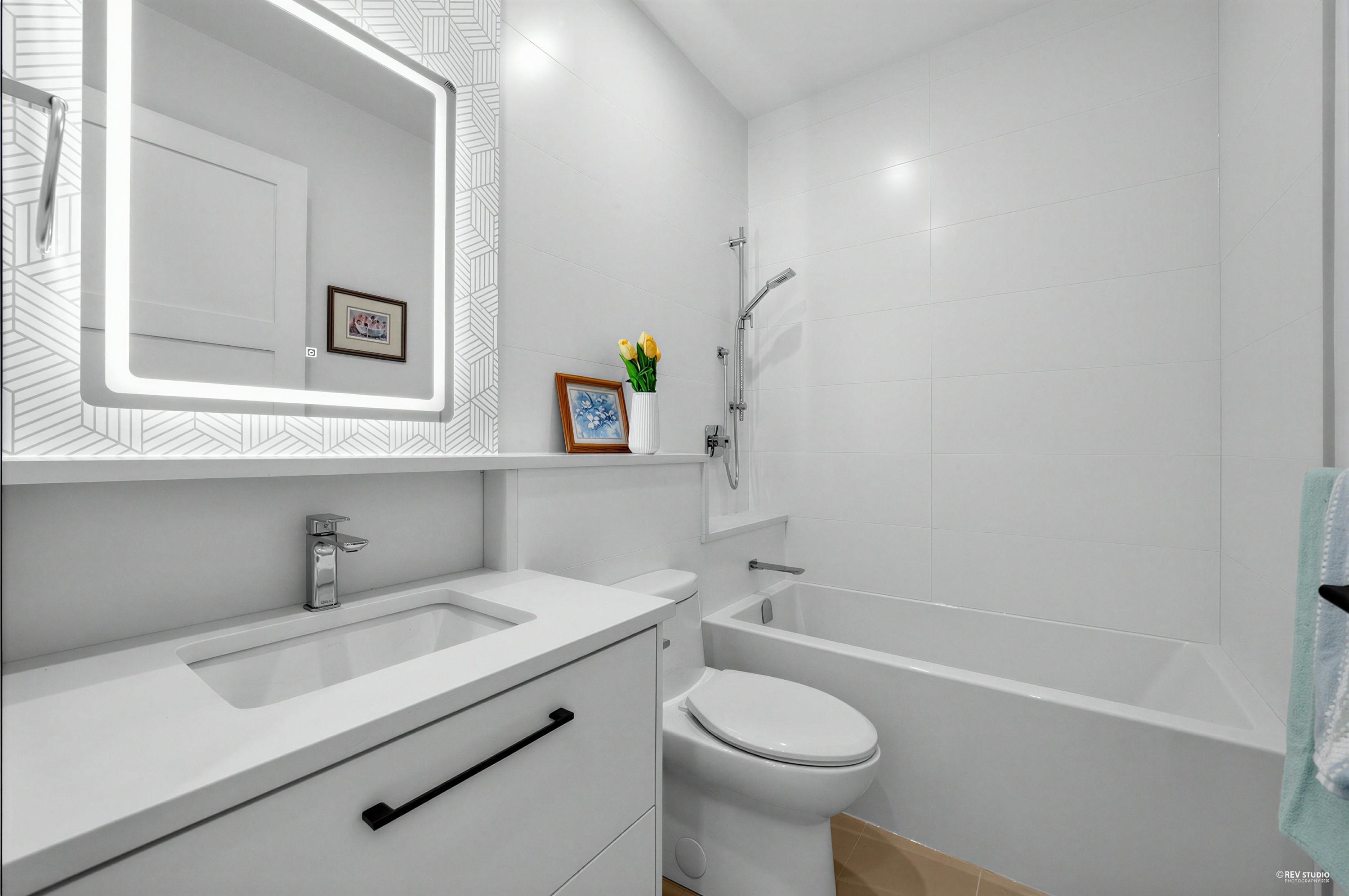 3172 26Th Avenue W, Vancouver, BC