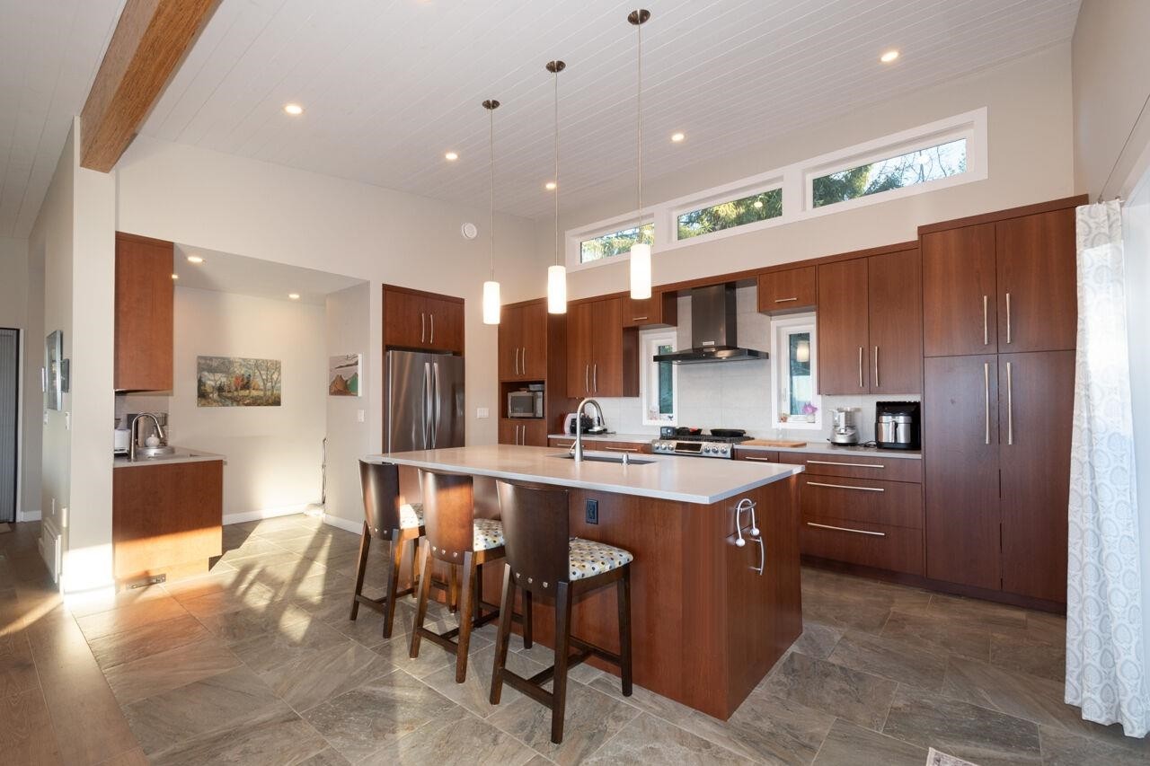 465 Sunset Road, Bowen Island, BC