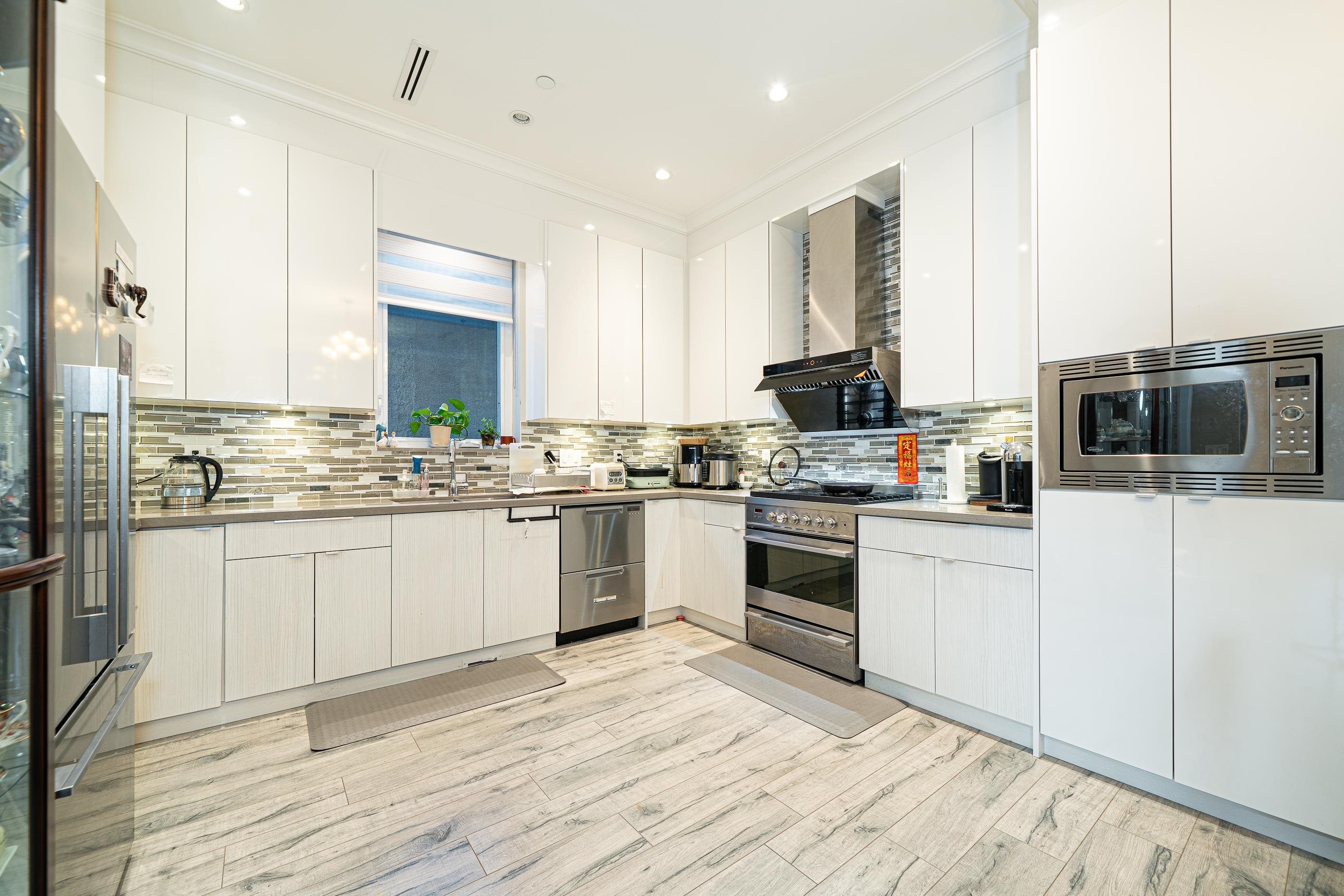 5474 Dundee Street, Vancouver, BC
