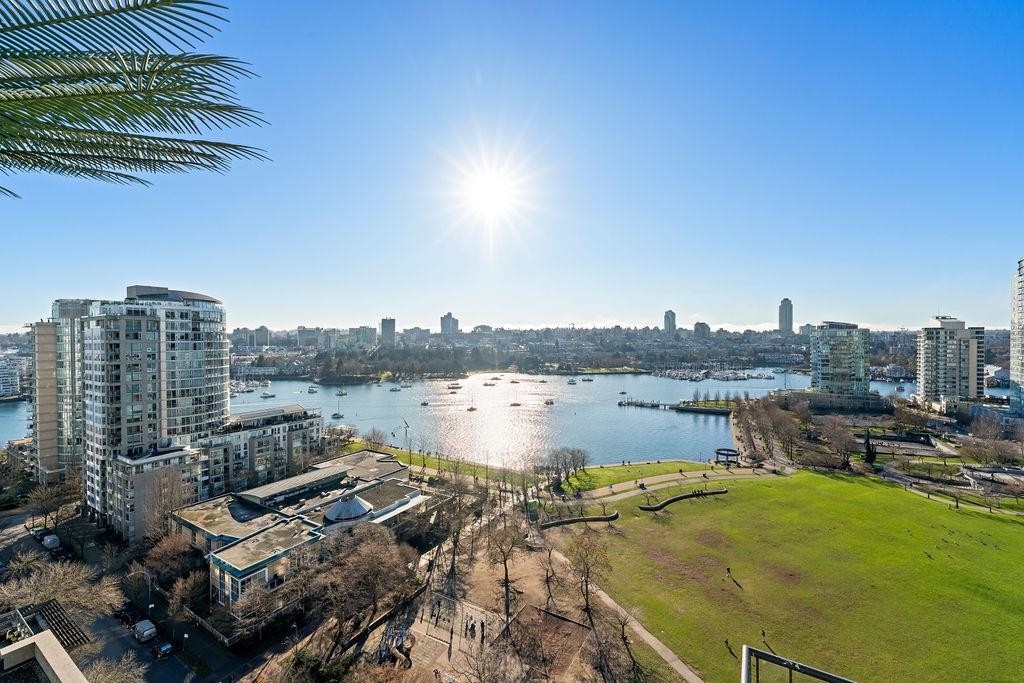 19A-199 Drake Street, Vancouver, BC