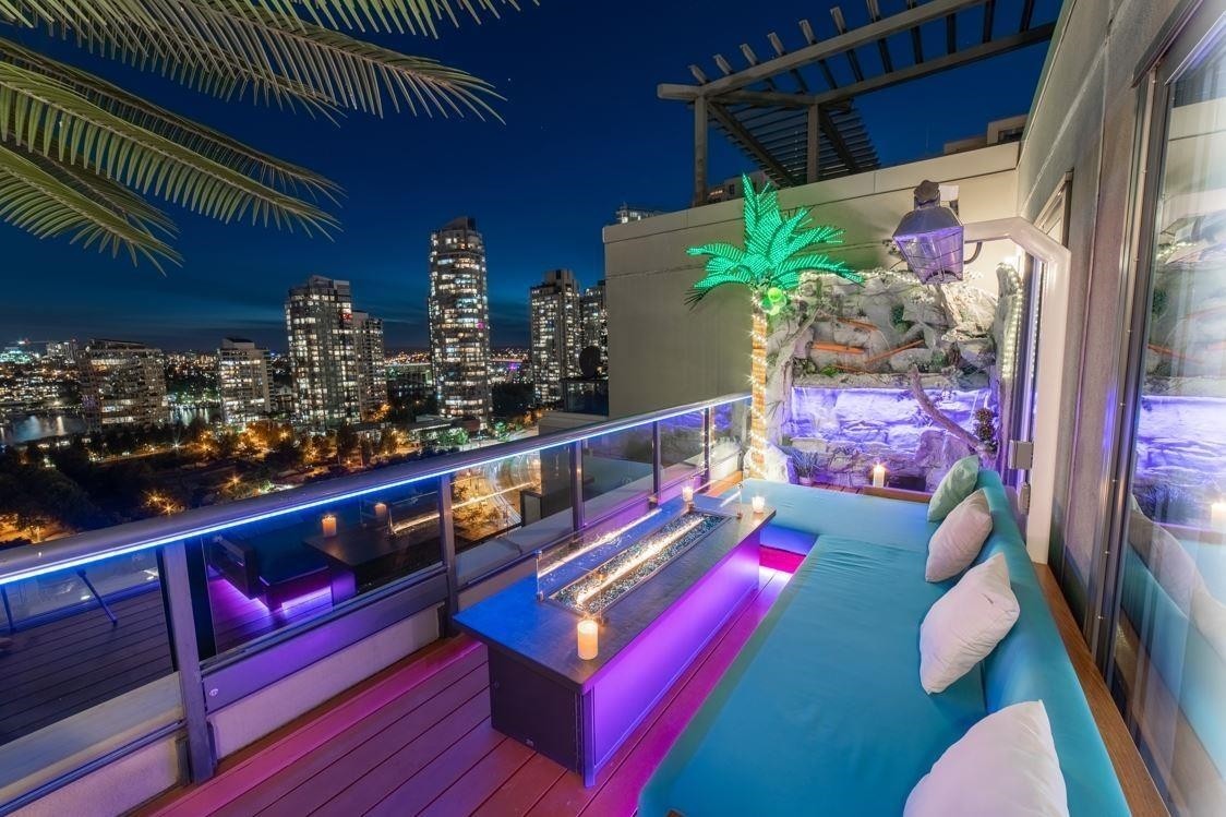 19A-199 Drake Street, Vancouver, BC