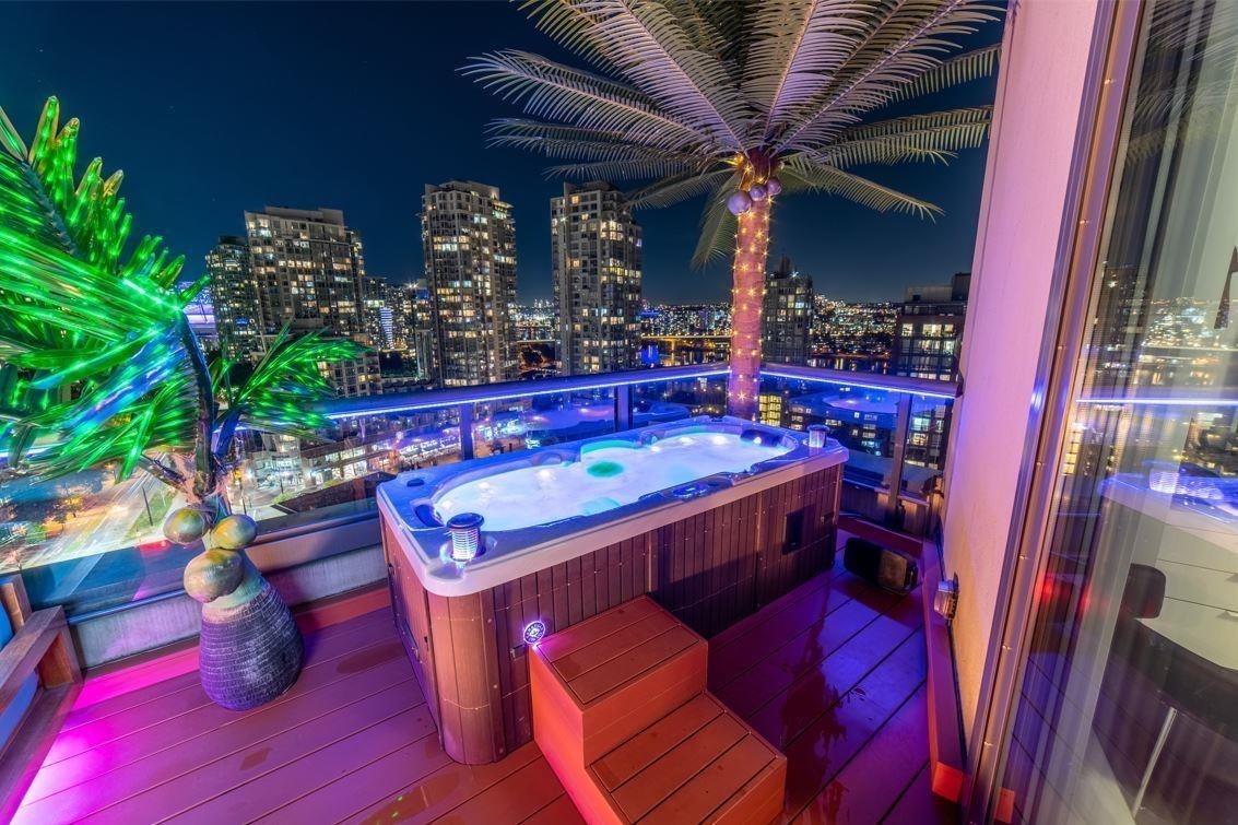 19A-199 Drake Street, Vancouver, BC