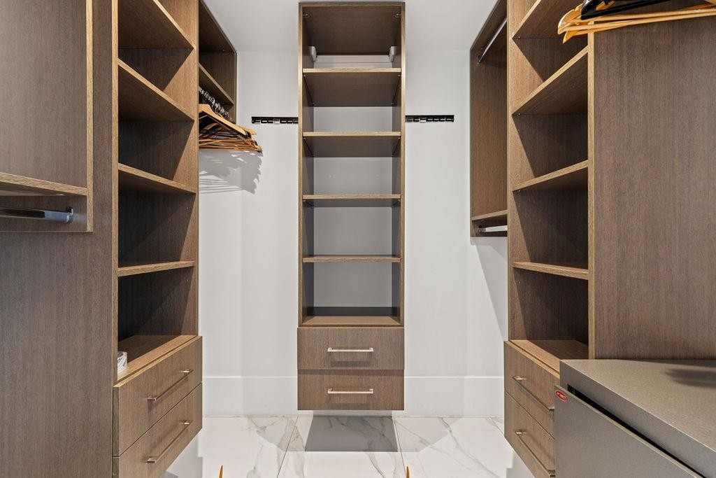 19A-199 Drake Street, Vancouver, BC