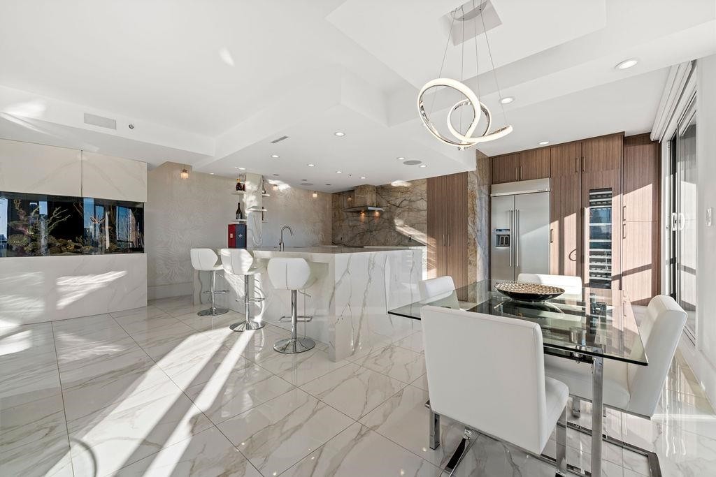 19A-199 Drake Street, Vancouver, BC