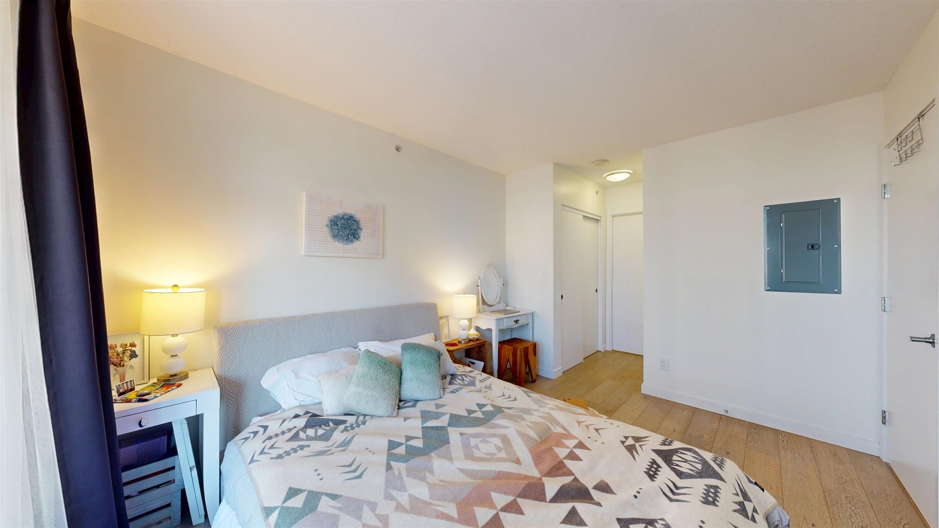 905-66 Cordova Street W, Vancouver, BC