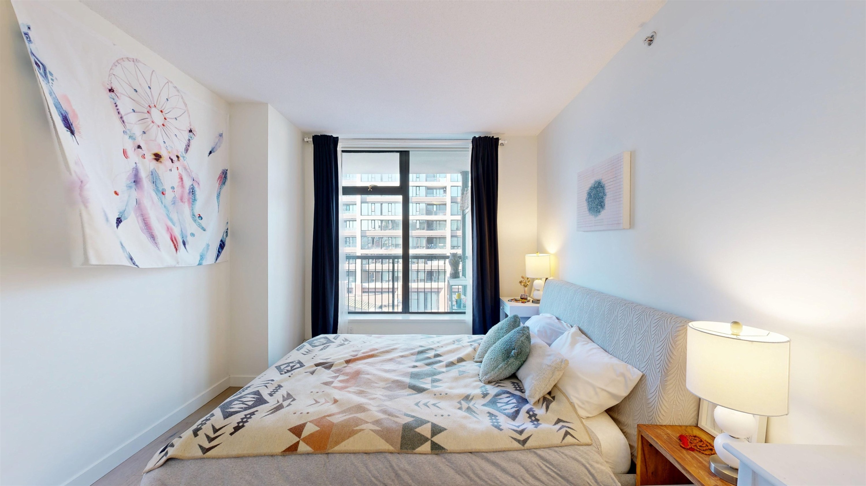 905-66 Cordova Street W, Vancouver, BC