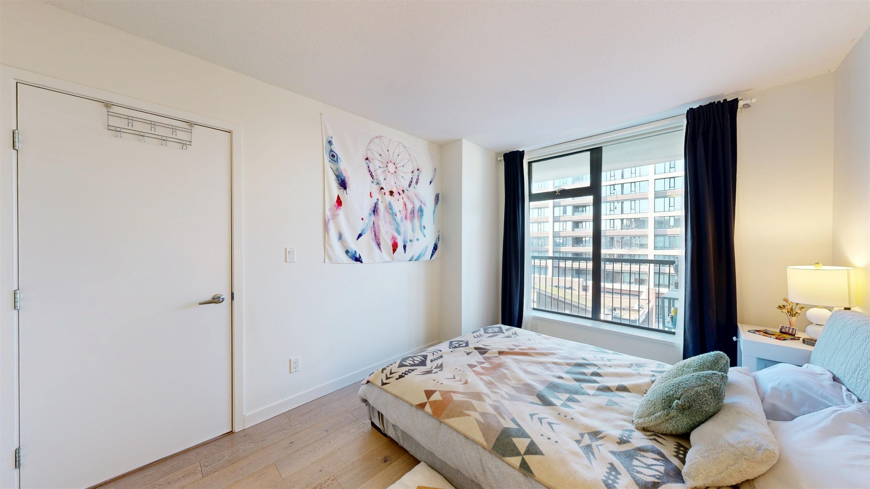 905-66 Cordova Street W, Vancouver, BC