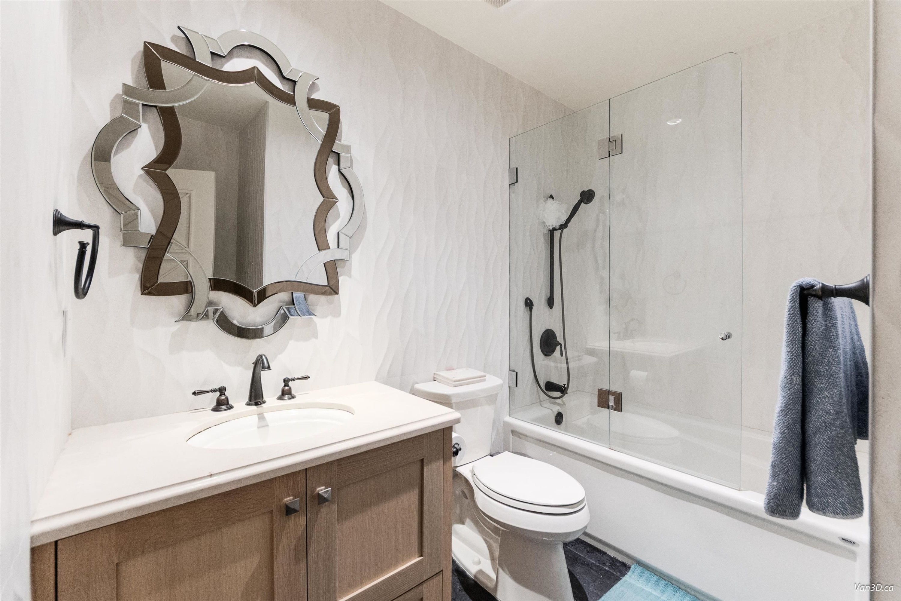 1192 39Th Avenue W, Vancouver, BC