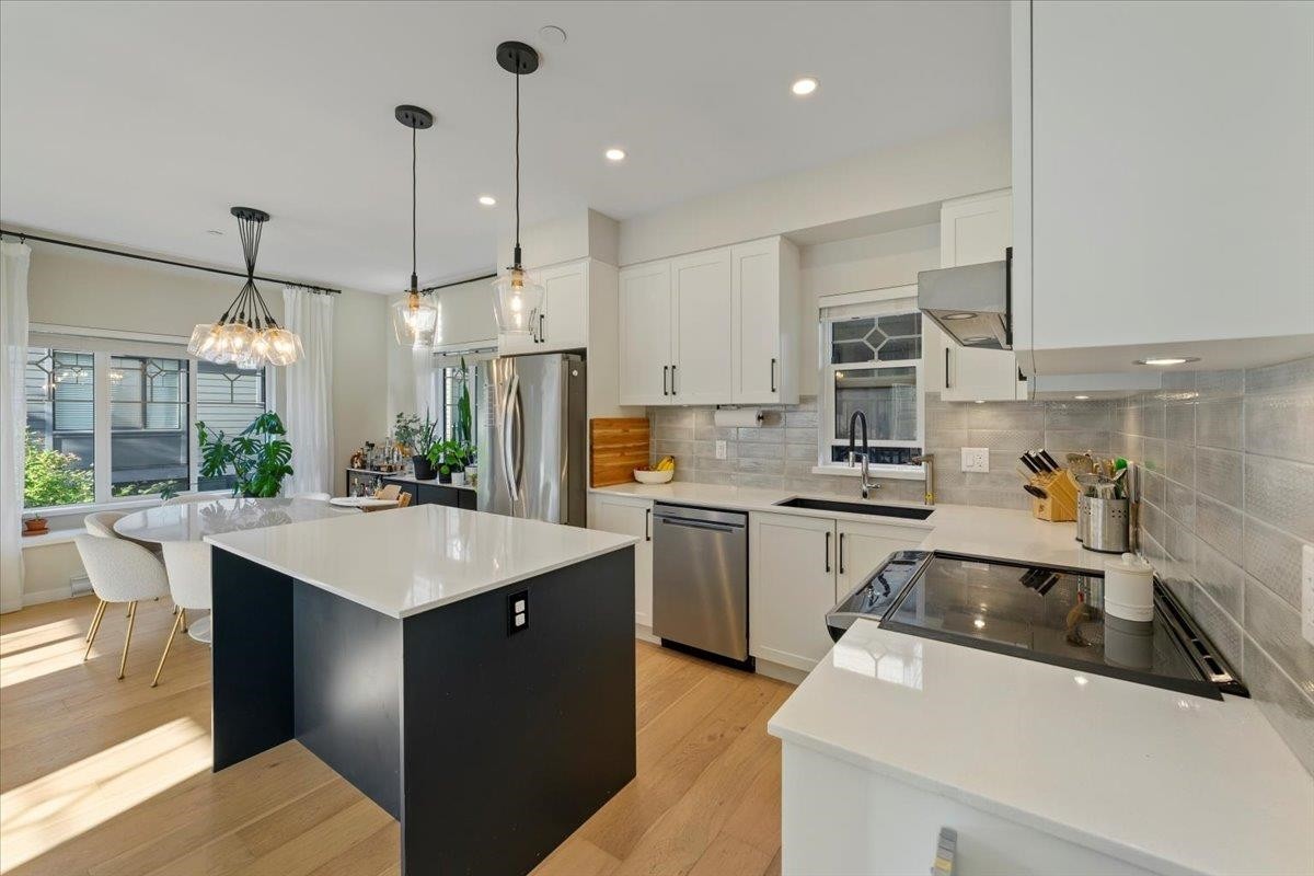 107-258 Hart Street, Coquitlam, BC