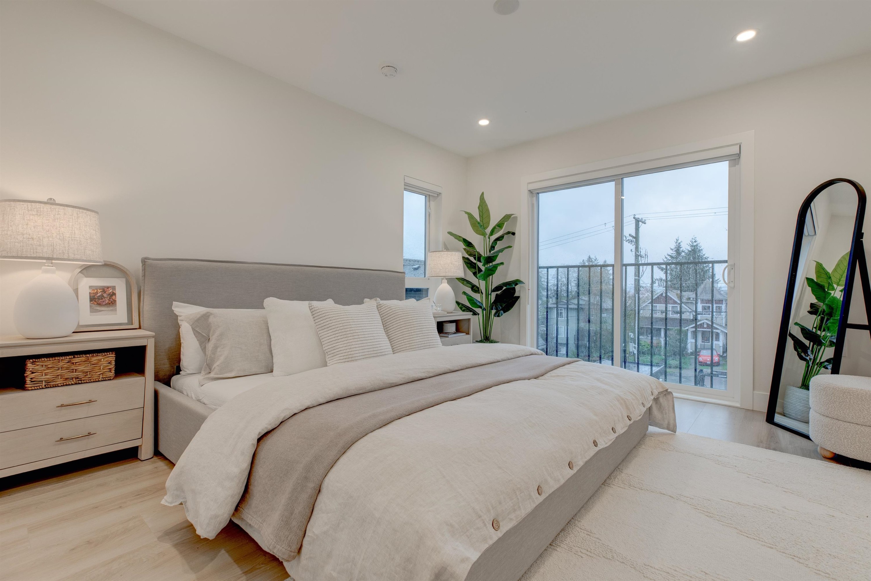 2-339 Keary Street, New Westminster, BC