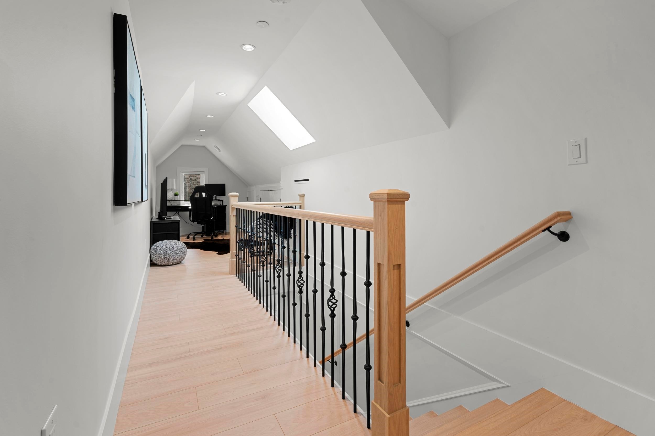 2377 7Th Avenue W, Vancouver, BC