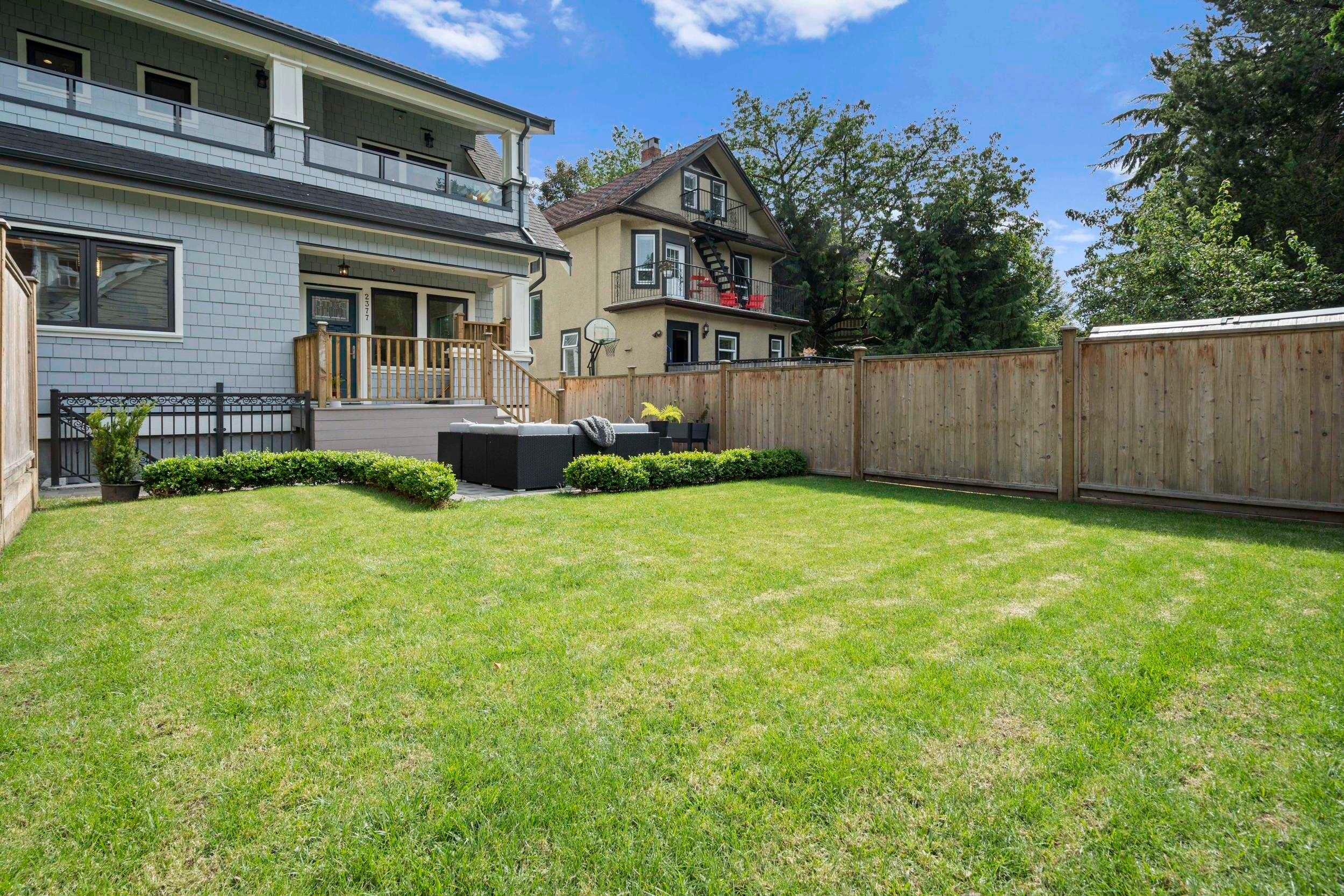 2377 7Th Avenue W, Vancouver, BC