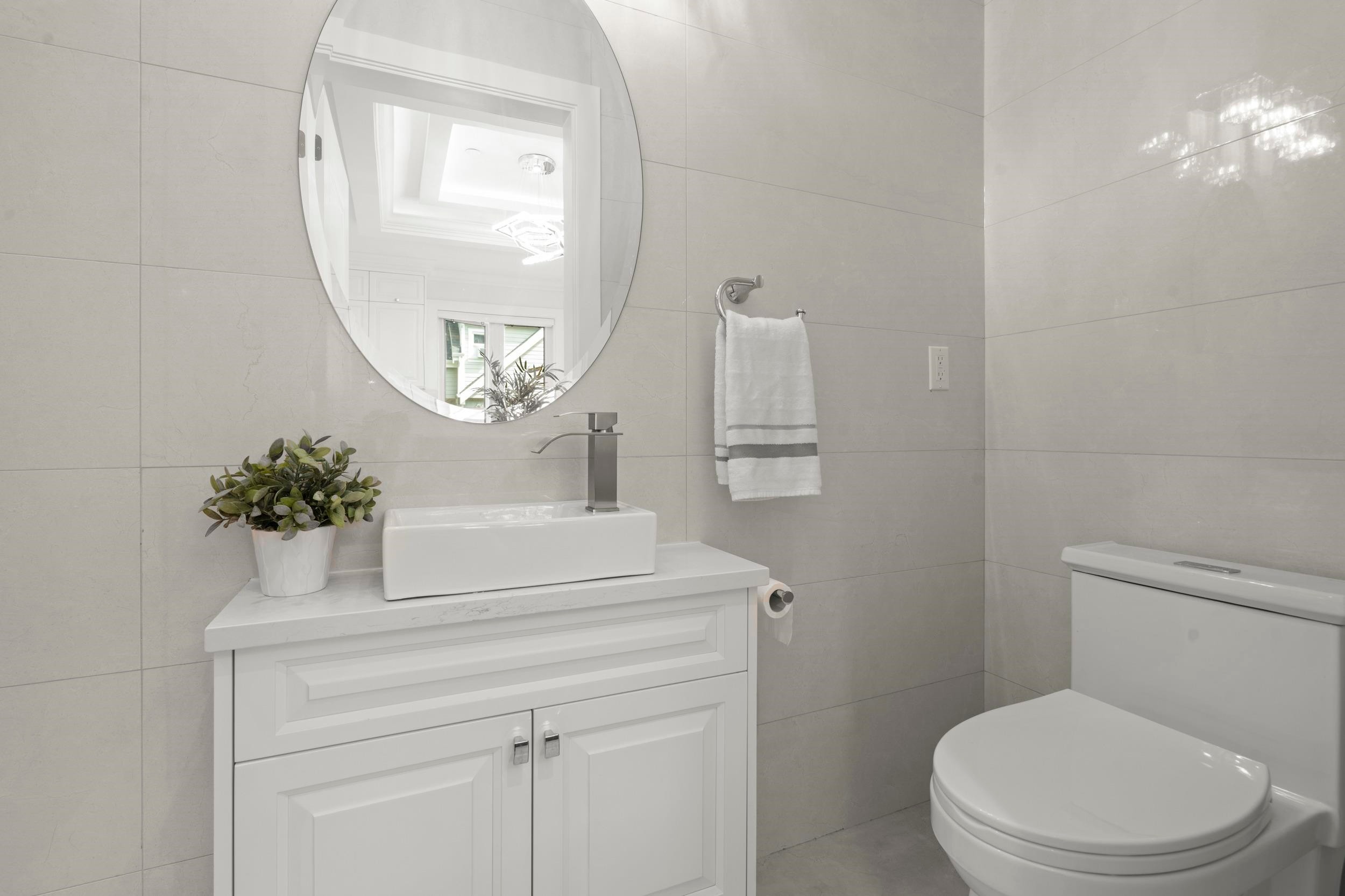 2377 7Th Avenue W, Vancouver, BC