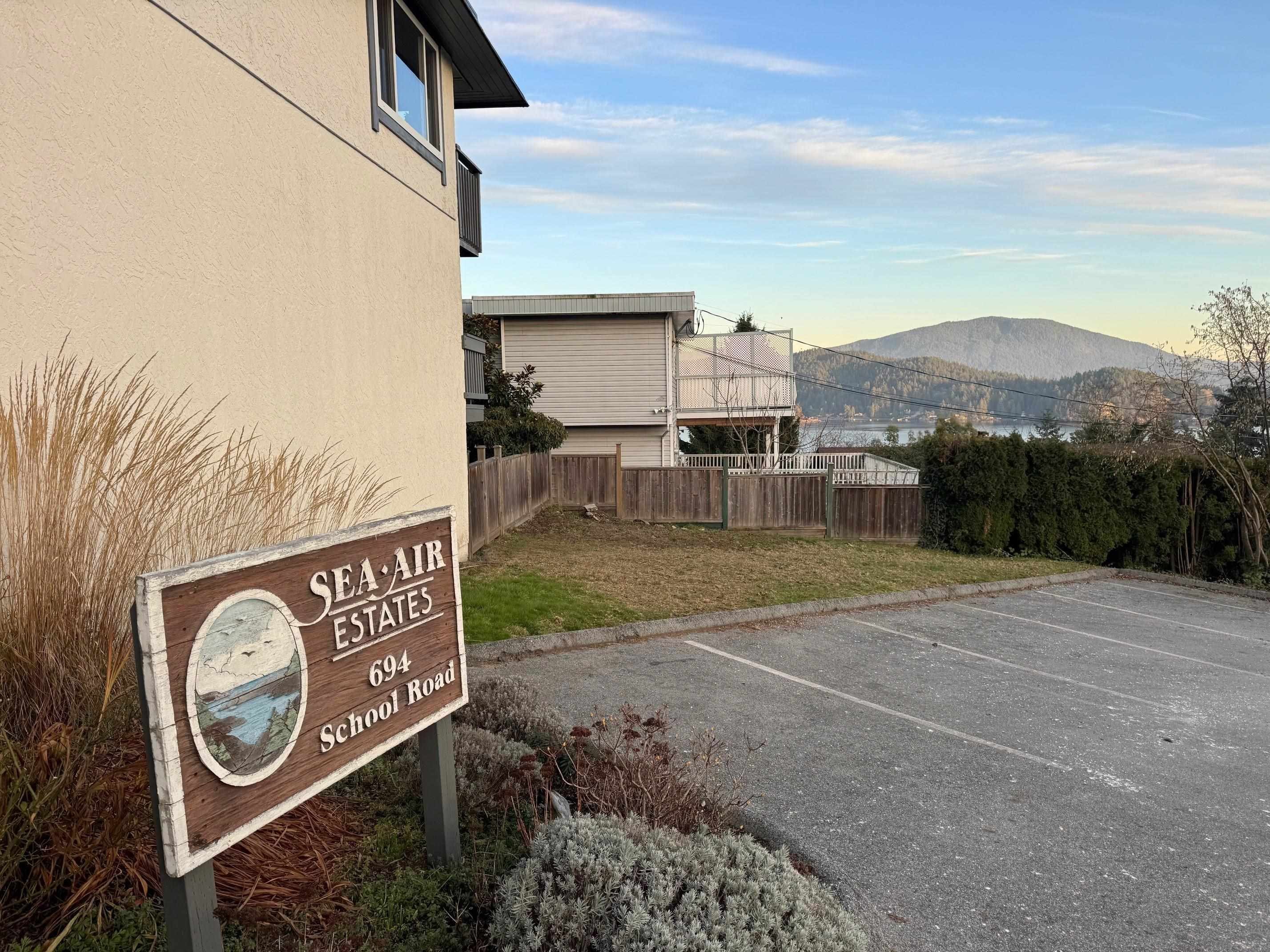 8-694 School Road, Gibsons, BC