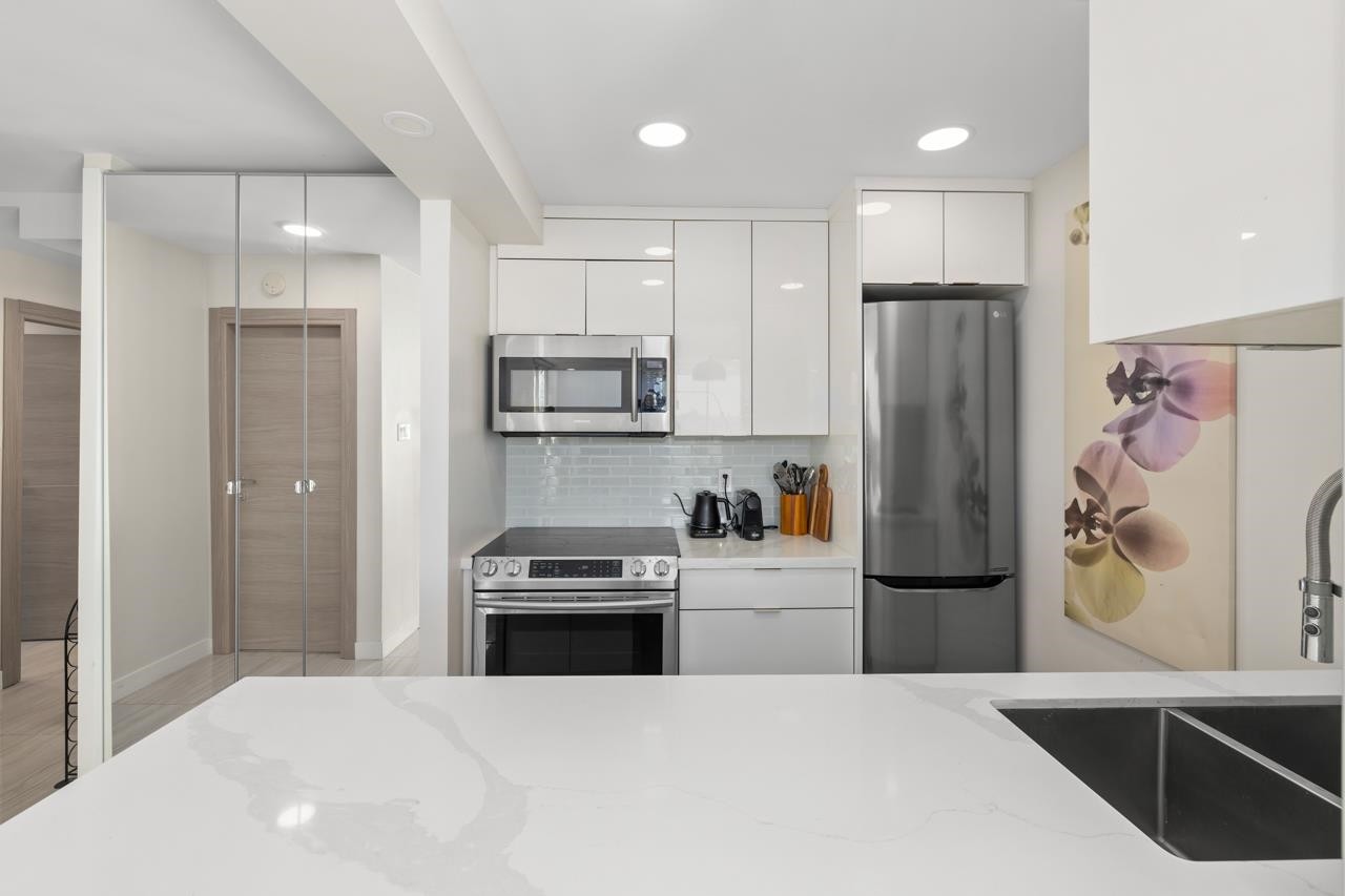 1601-2004 Fullerton Avenue, North Vancouver, BC