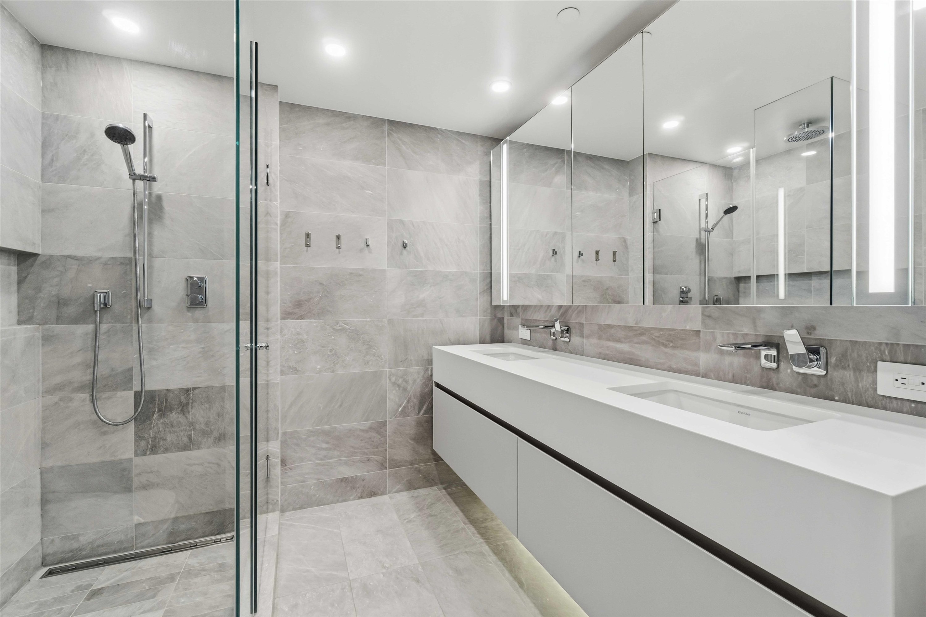 1002-889 Pacific Street, Vancouver, BC