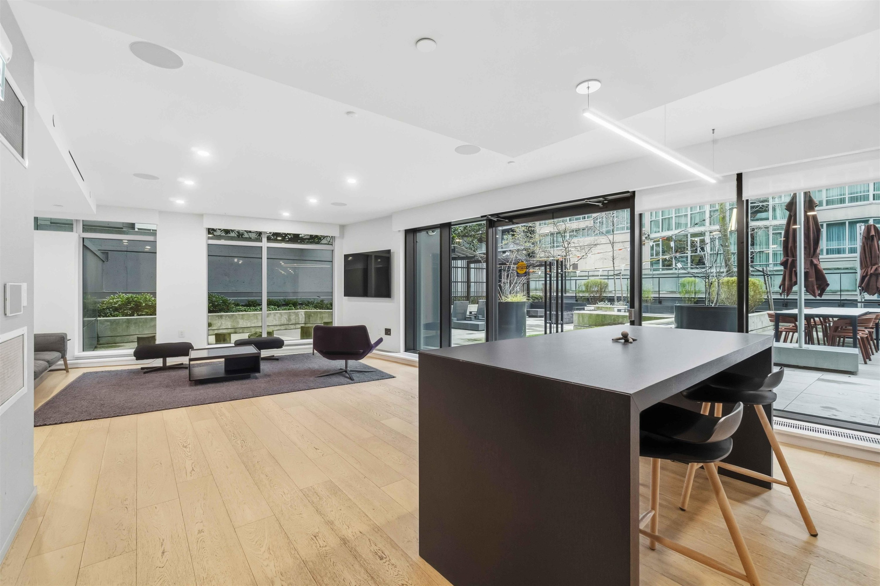 1002-889 Pacific Street, Vancouver, BC