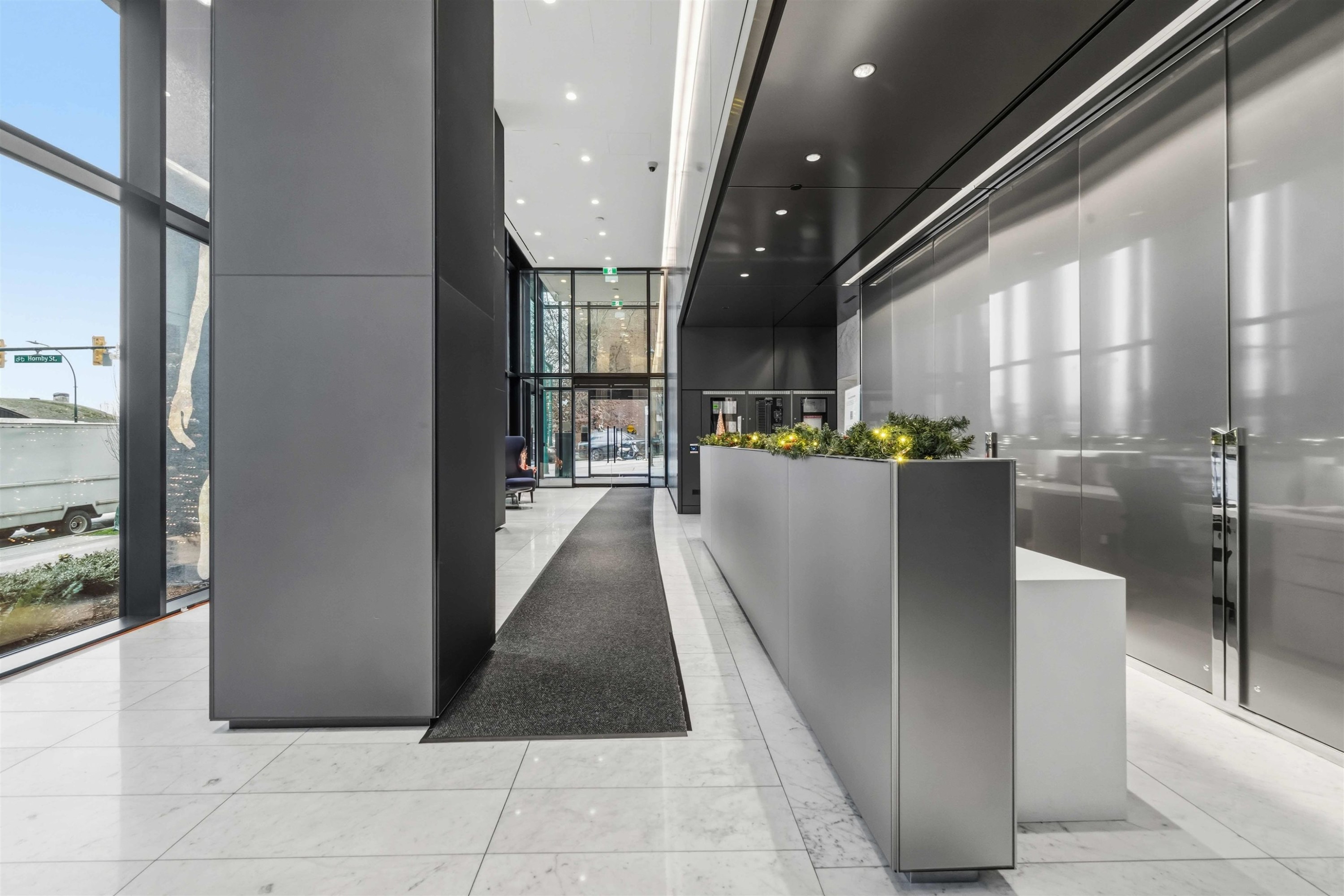 1002-889 Pacific Street, Vancouver, BC