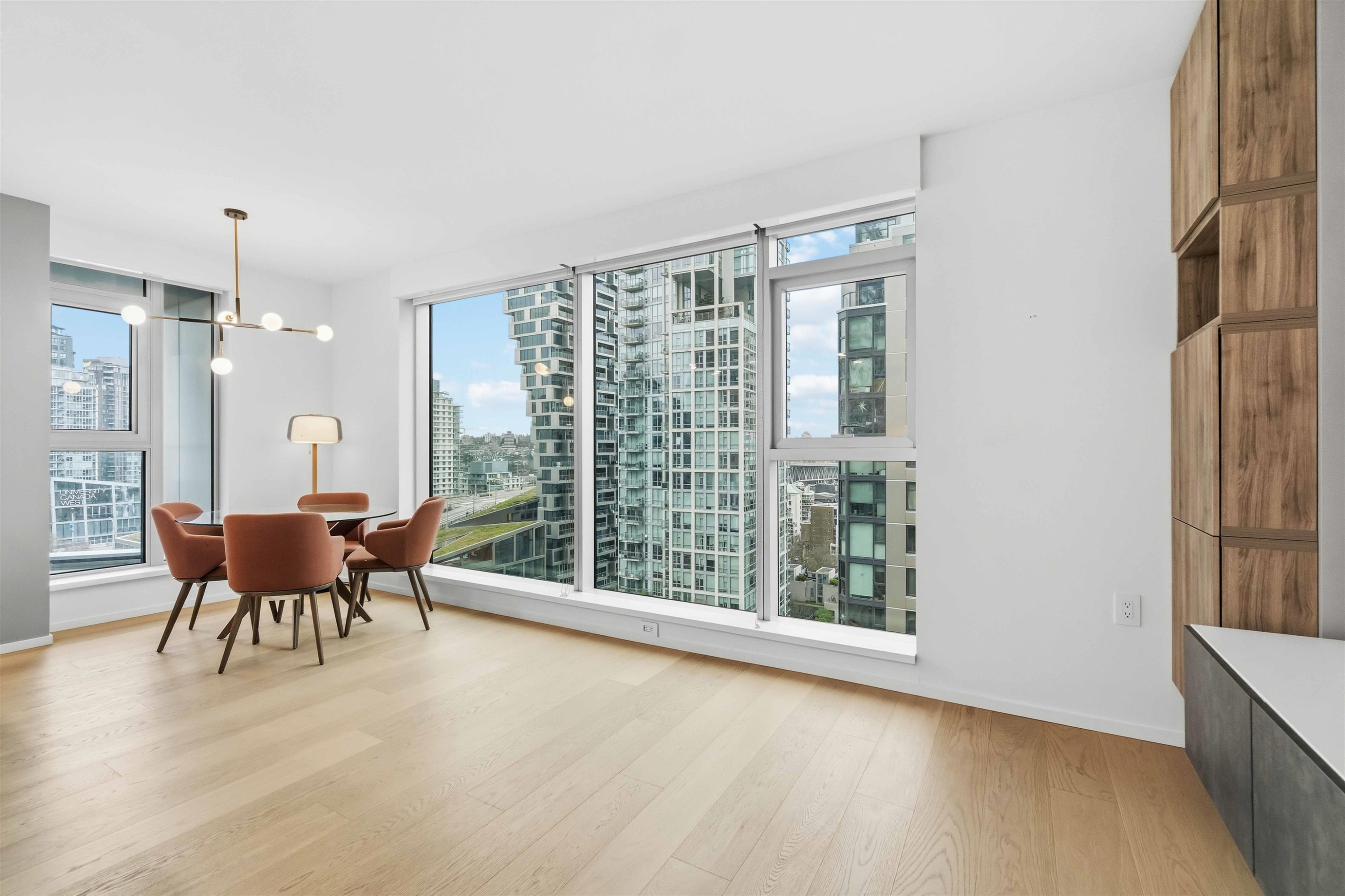 1002-889 Pacific Street, Vancouver, BC