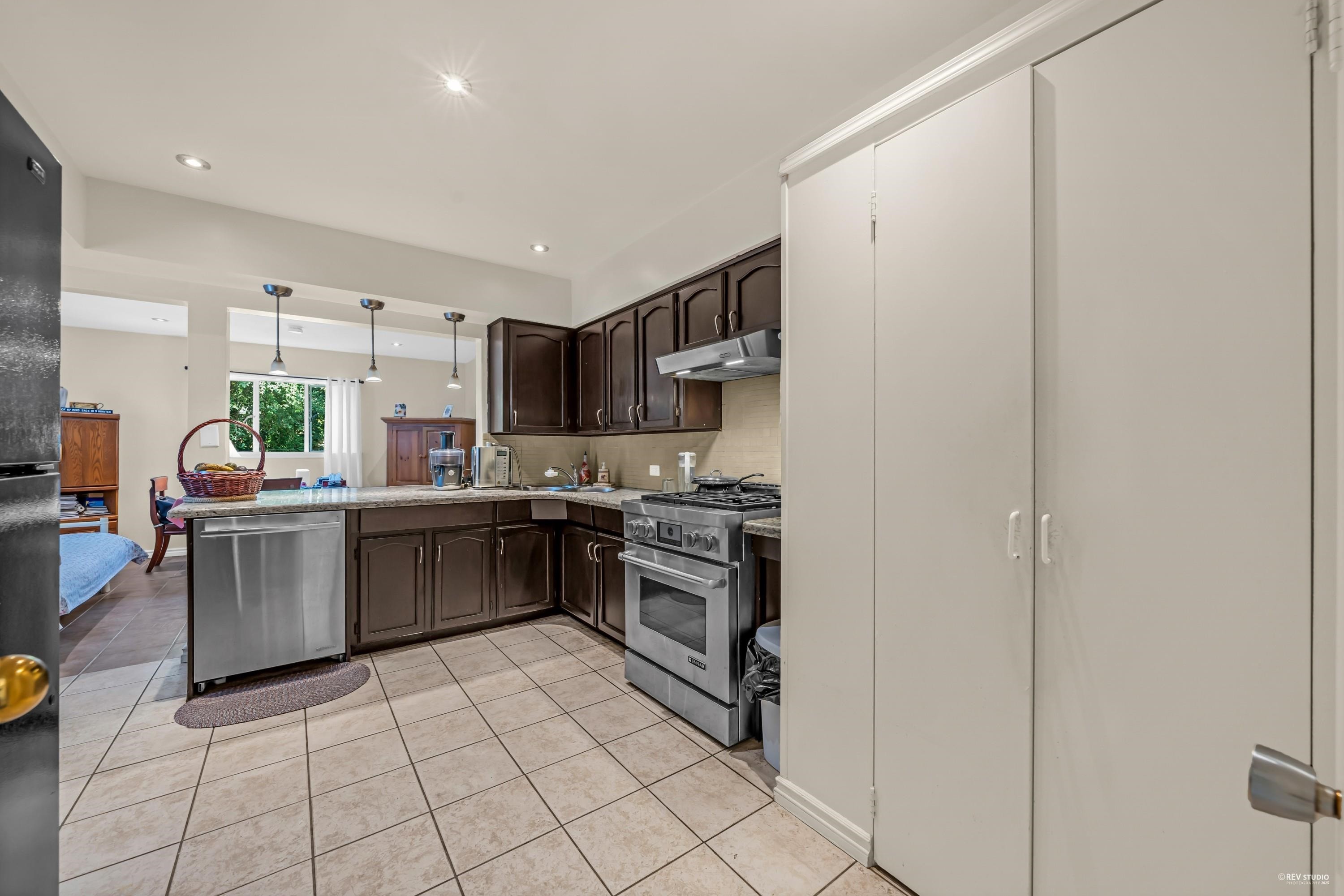 410 Hadden Drive, West Vancouver, BC