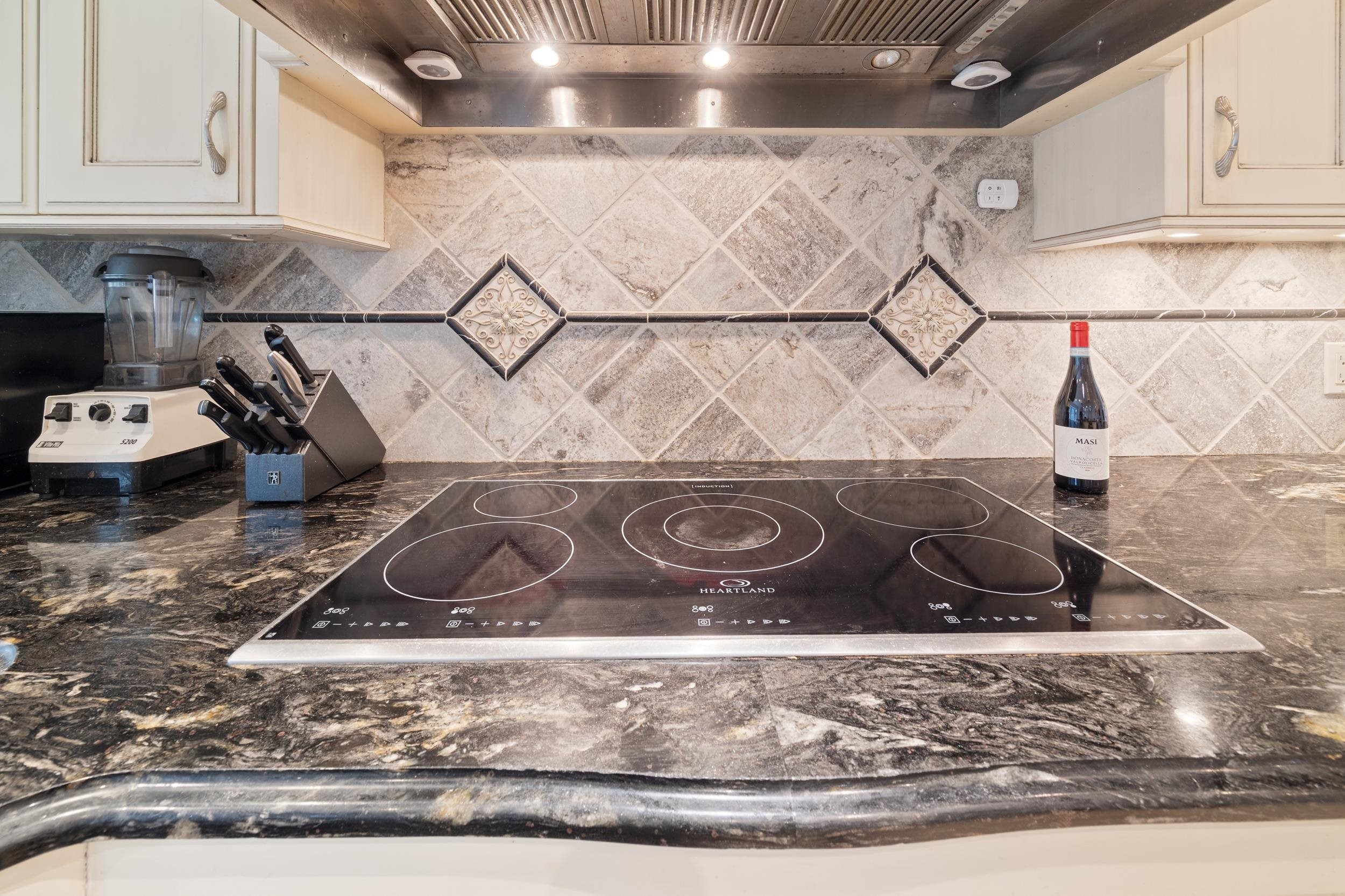 128 Hythe Avenue, Burnaby, BC