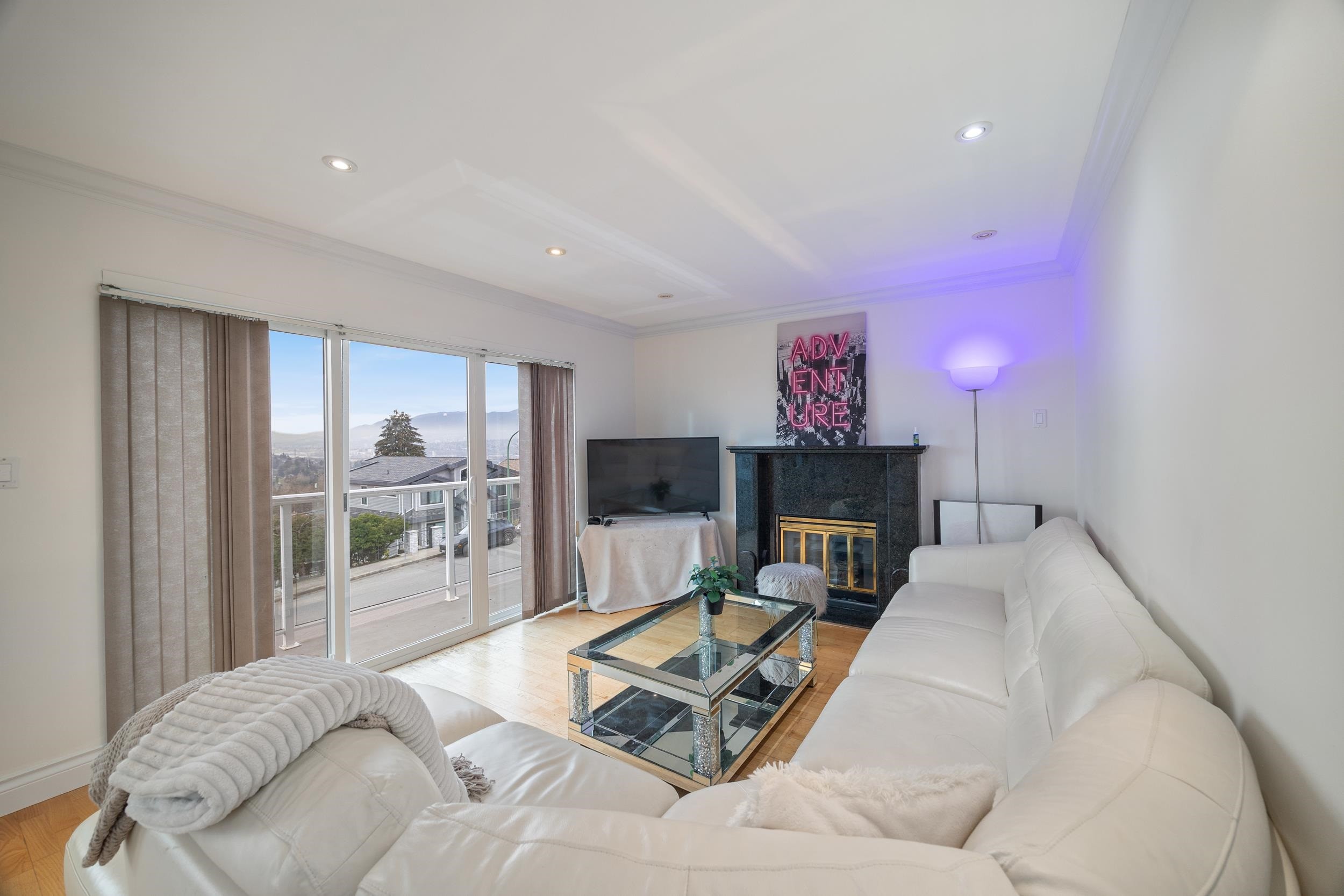 128 Hythe Avenue, Burnaby, BC