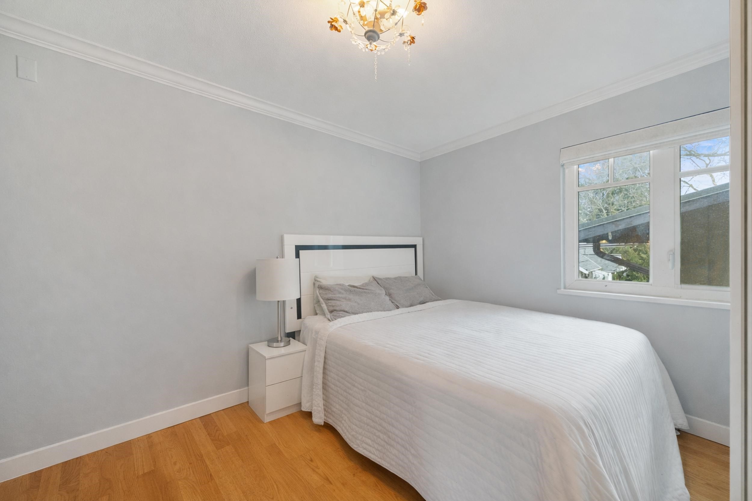 128 Hythe Avenue, Burnaby, BC