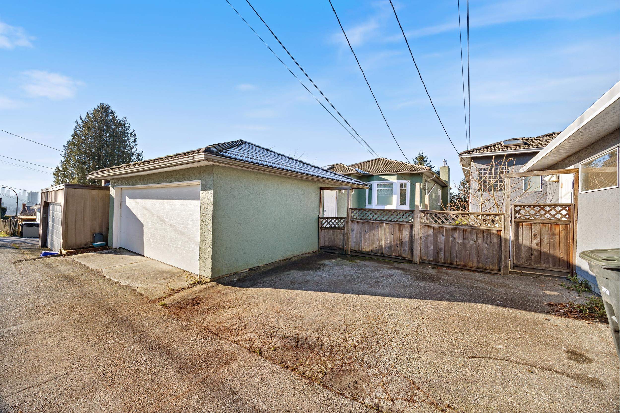 128 Hythe Avenue, Burnaby, BC