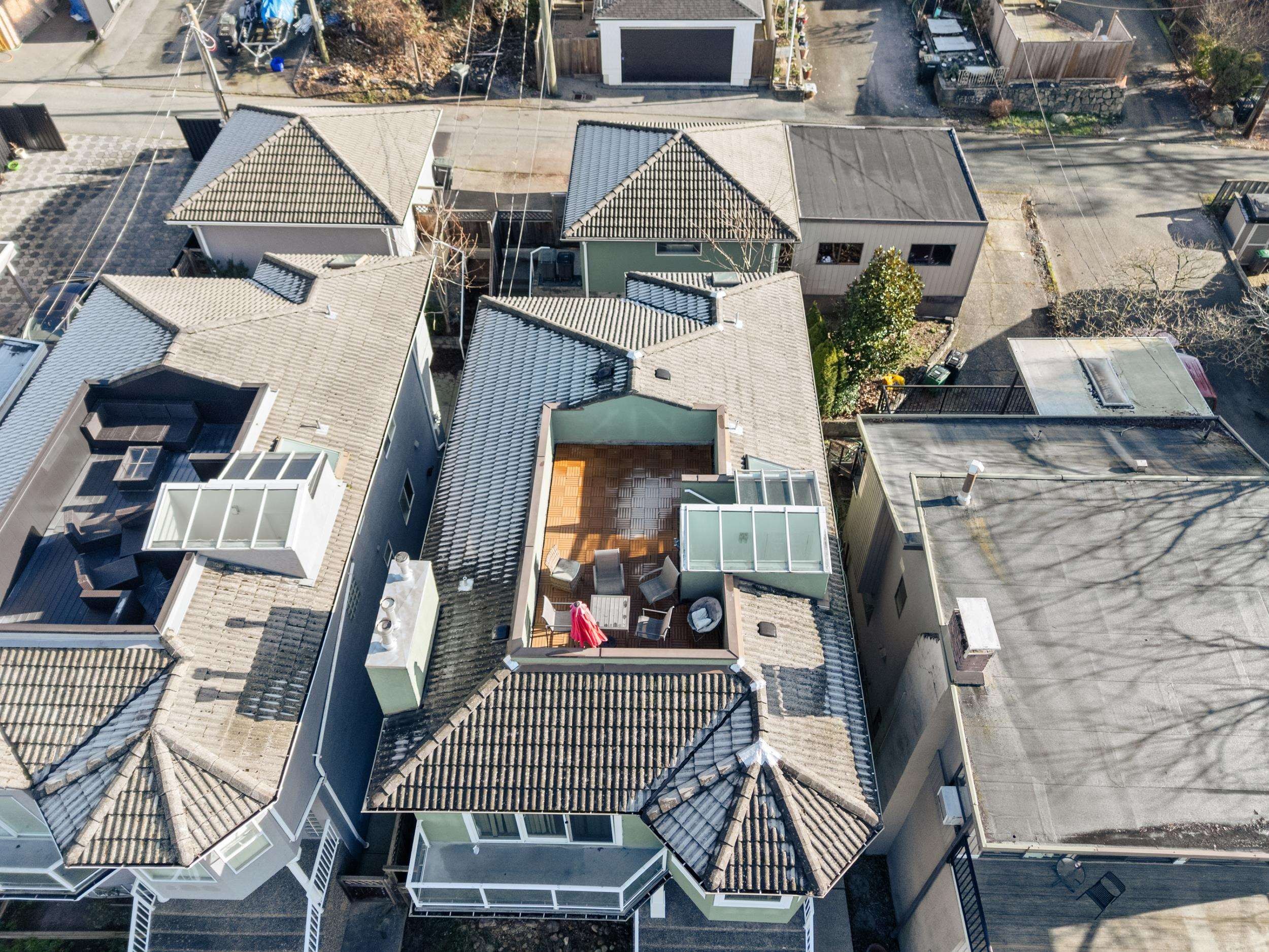 128 Hythe Avenue, Burnaby, BC