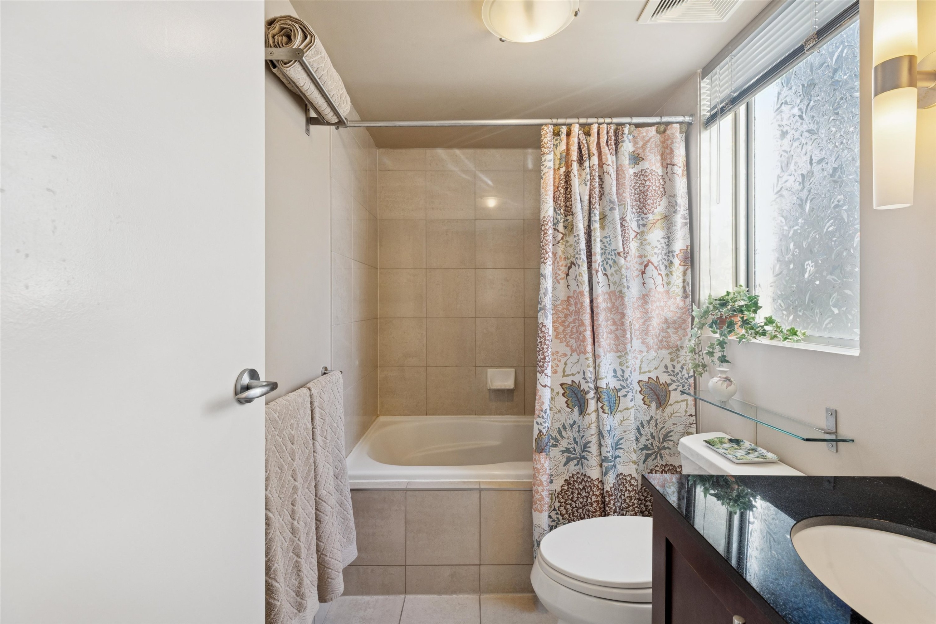 311-122 3Rd Street E, North Vancouver, BC