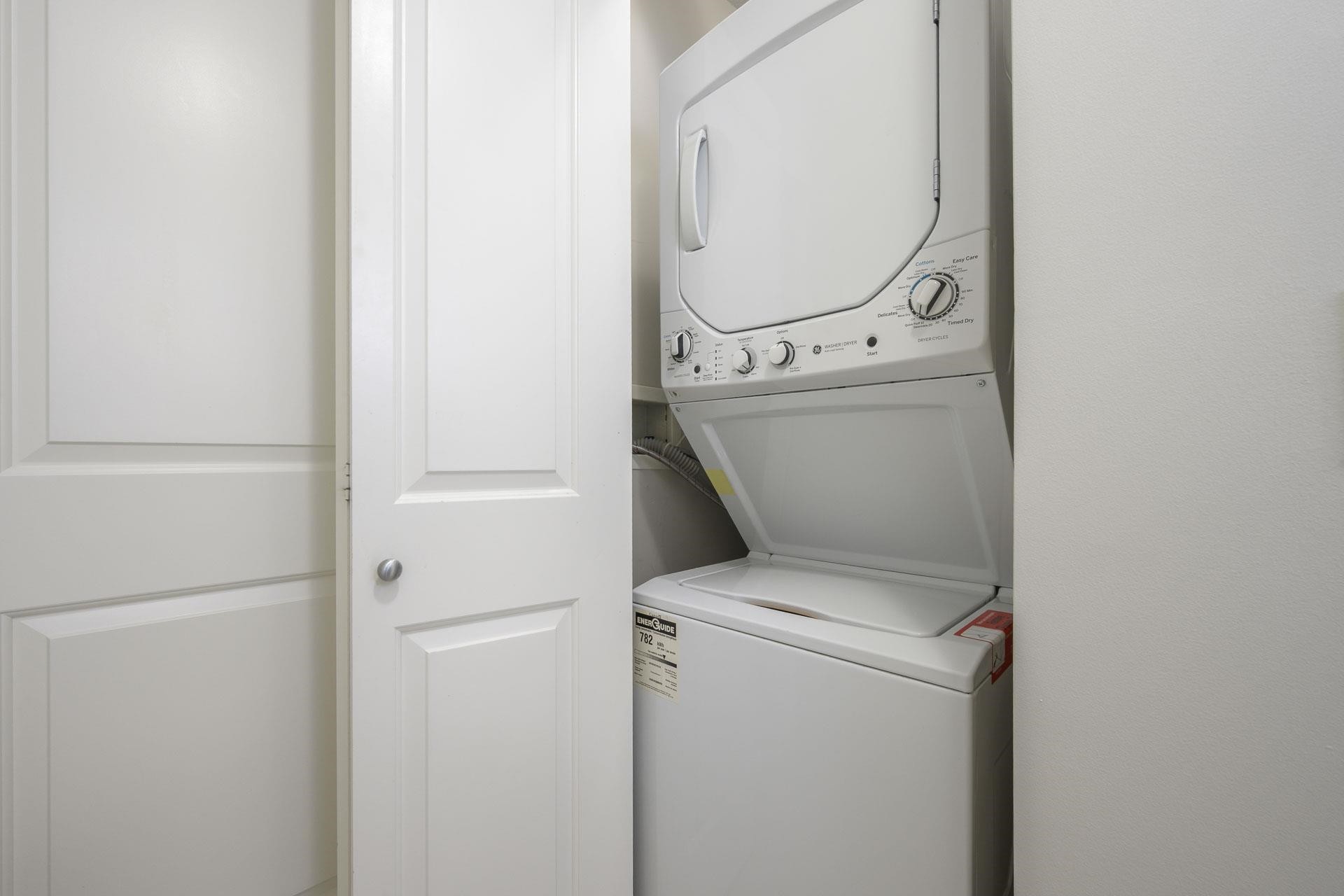 419-801 Klahanie Drive, Port Moody, BC