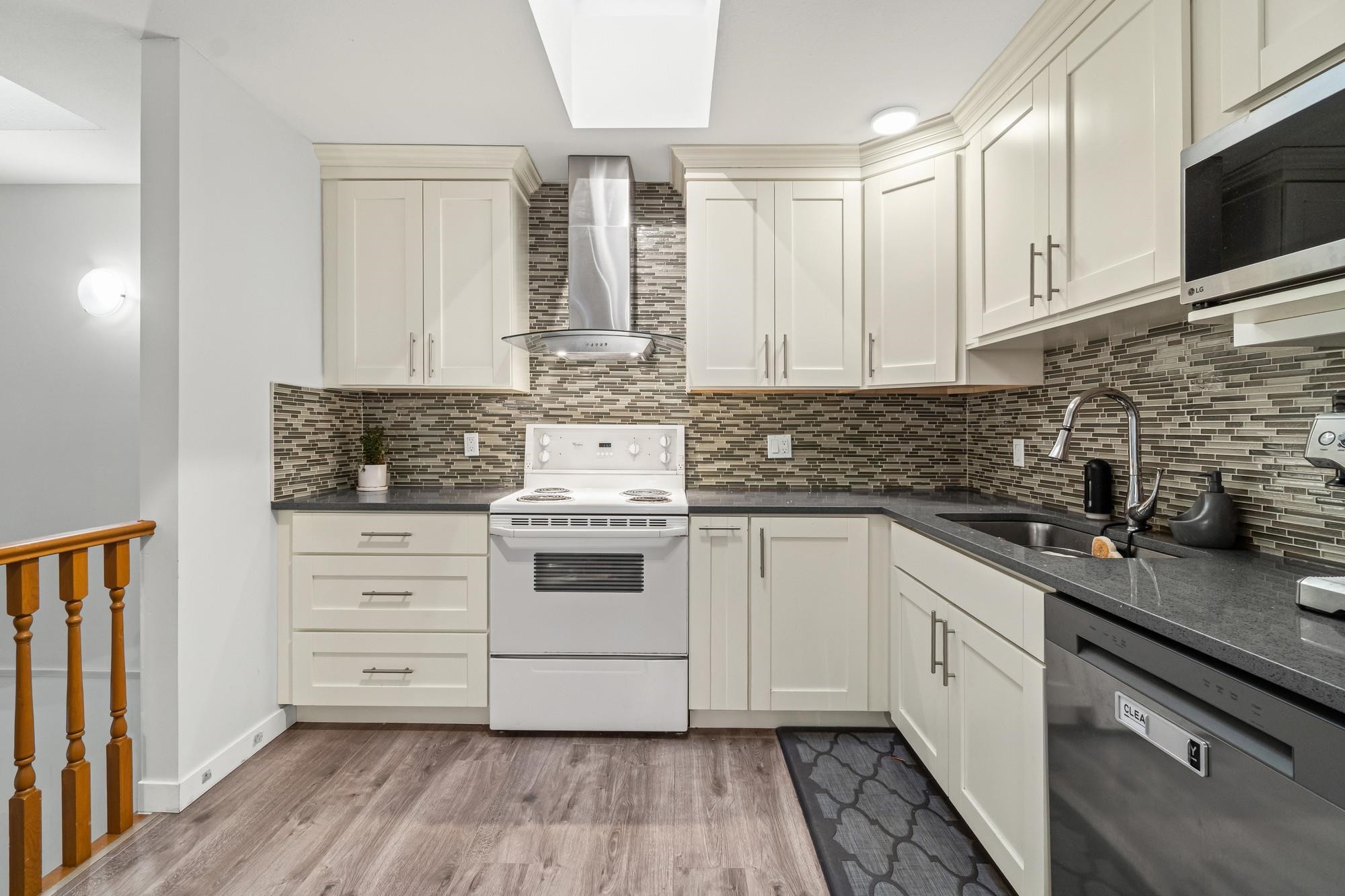 3529 Napier Street, Vancouver, BC