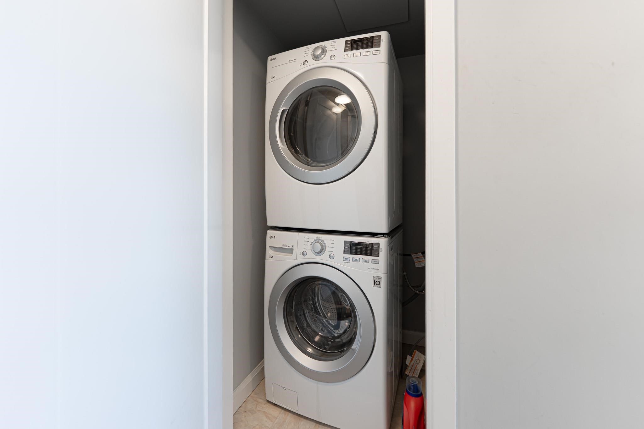 2105-520 Como Lake Avenue, Coquitlam, BC