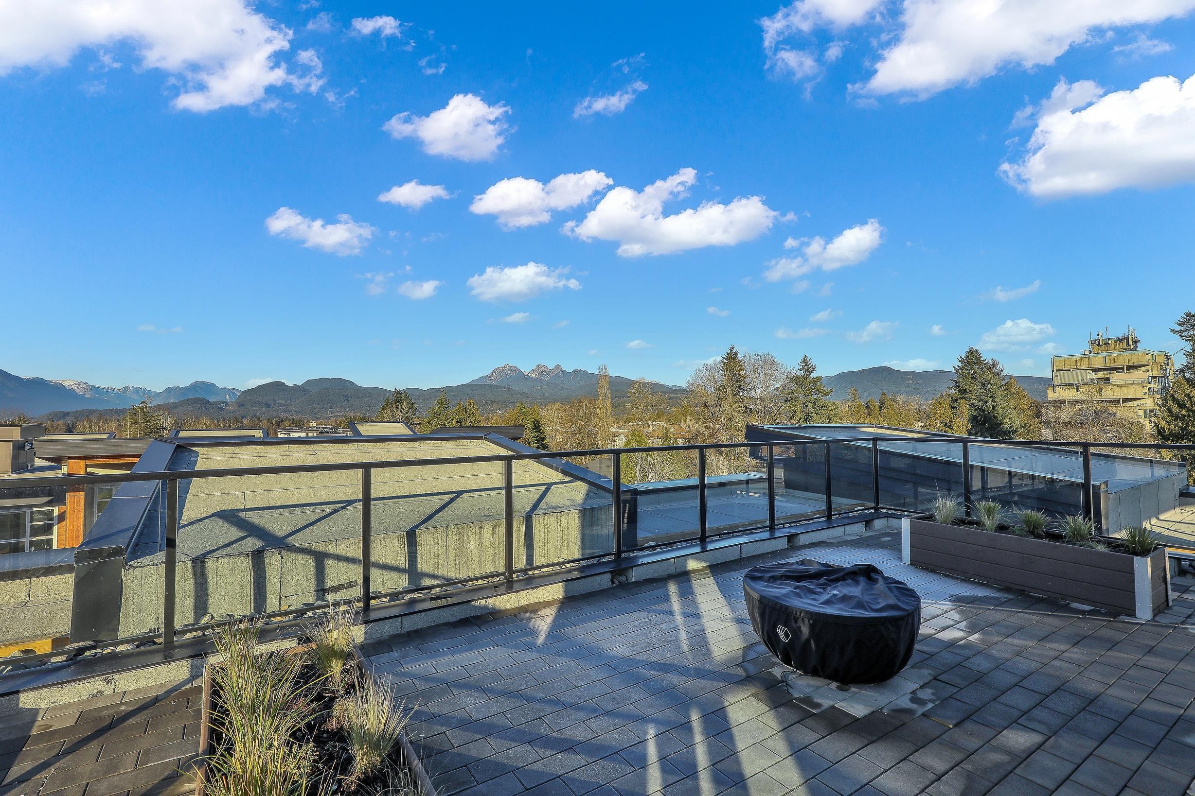 320-12109 223 Street, Maple Ridge, BC