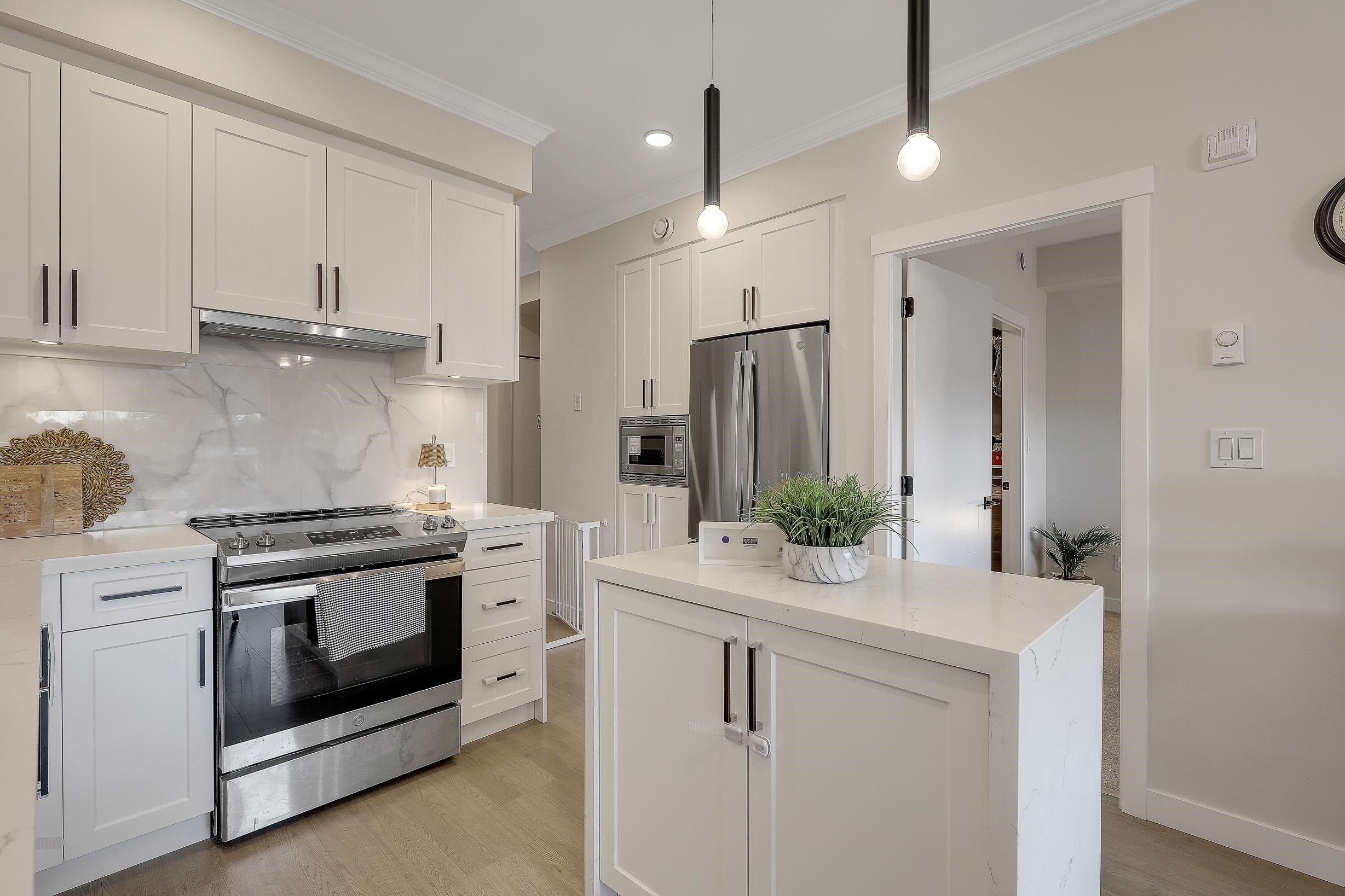 320-12109 223 Street, Maple Ridge, BC