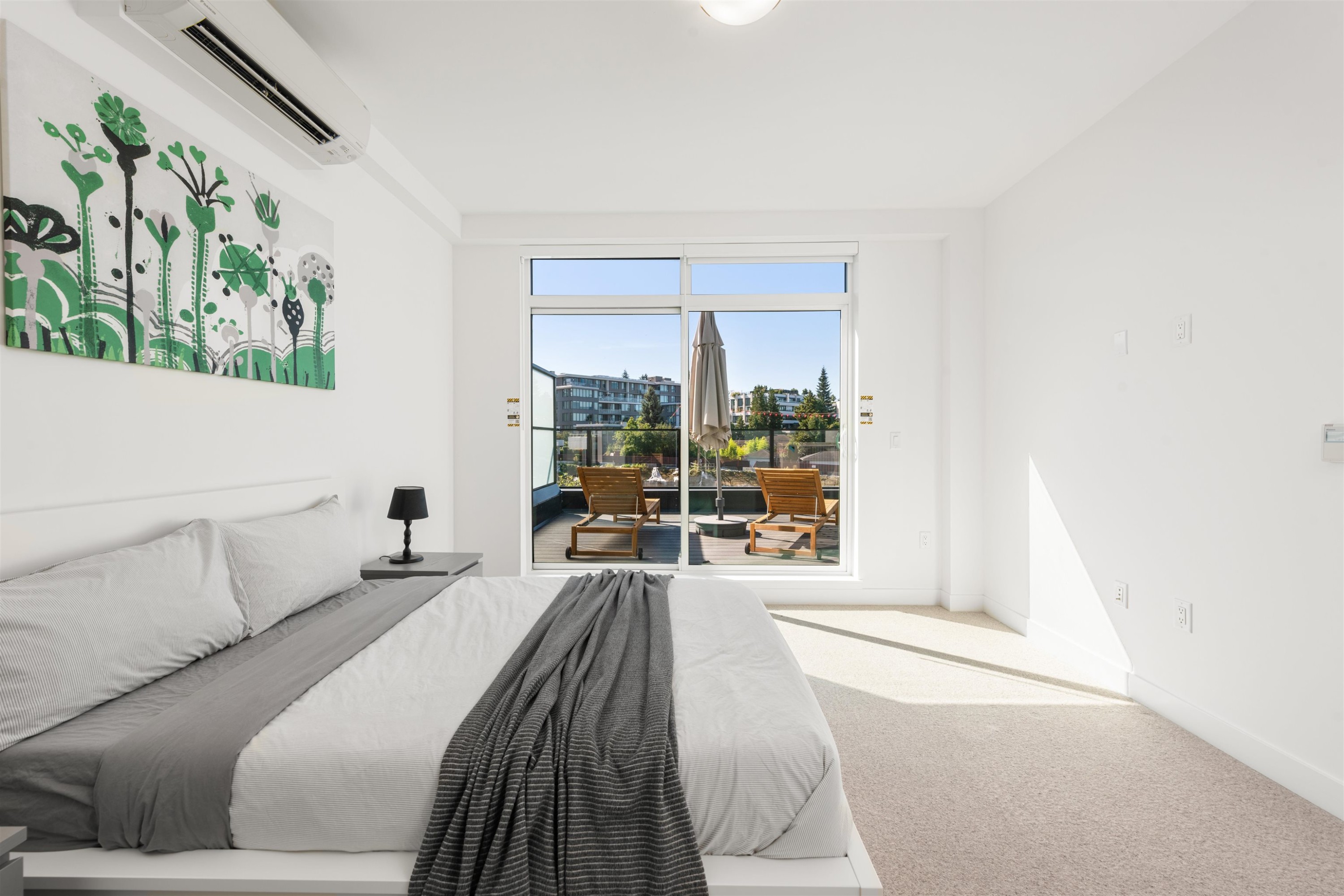 561 29Th Avenue W, Vancouver, BC