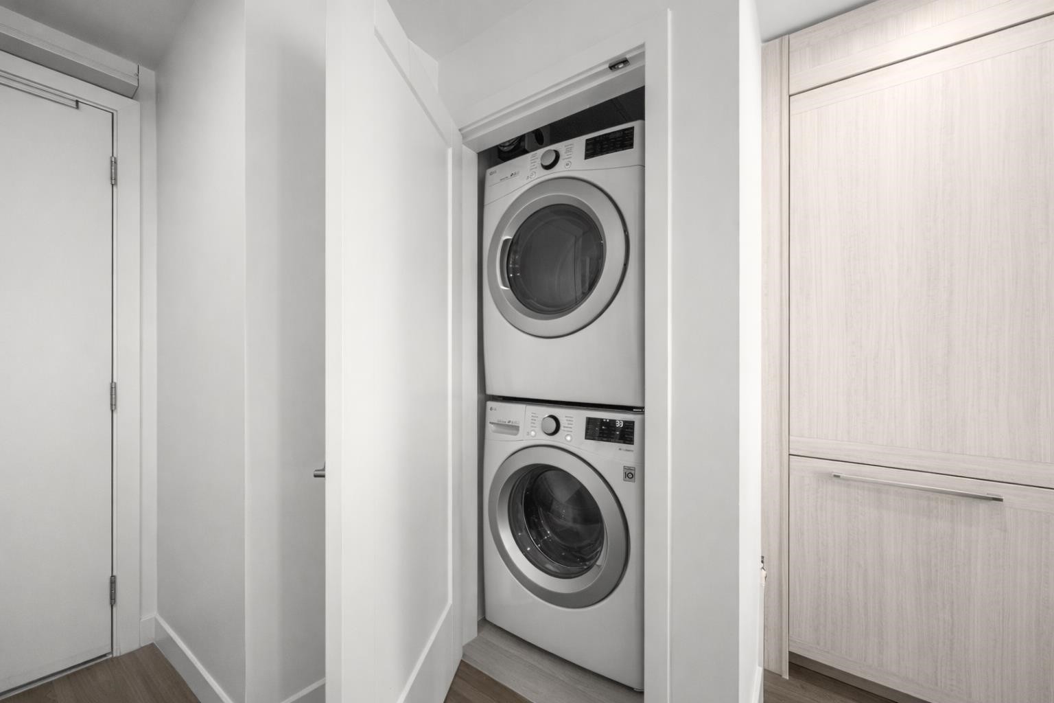 703-2351 Beta Avenue, Burnaby, BC