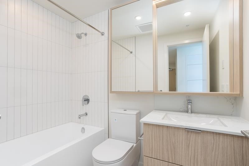 2906-537 Cottonwood Avenue, Coquitlam, BC