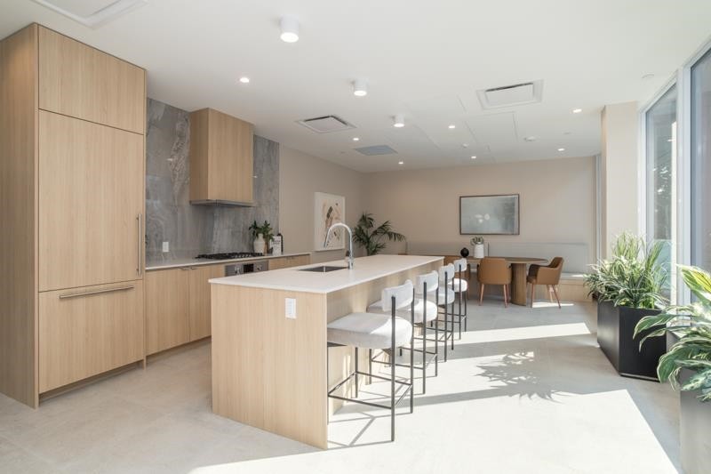 2906-537 Cottonwood Avenue, Coquitlam, BC