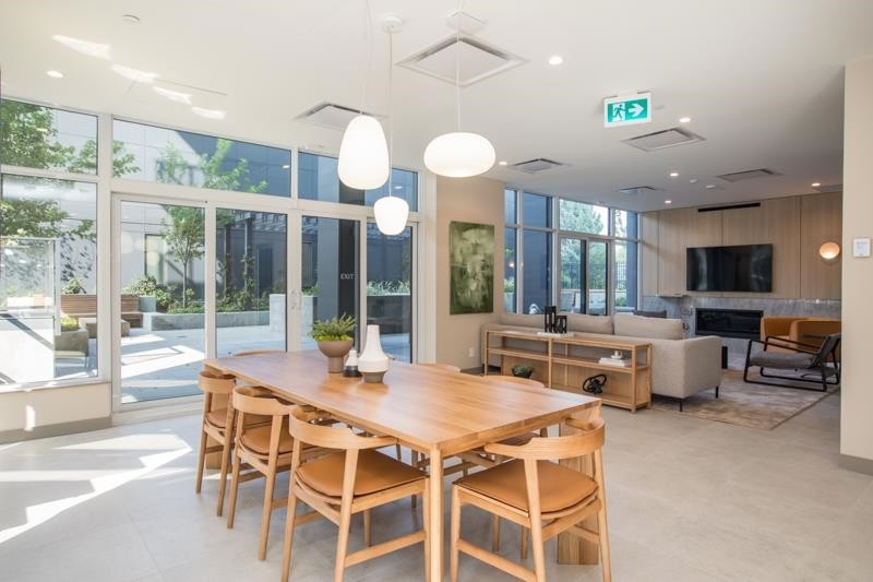 2906-537 Cottonwood Avenue, Coquitlam, BC