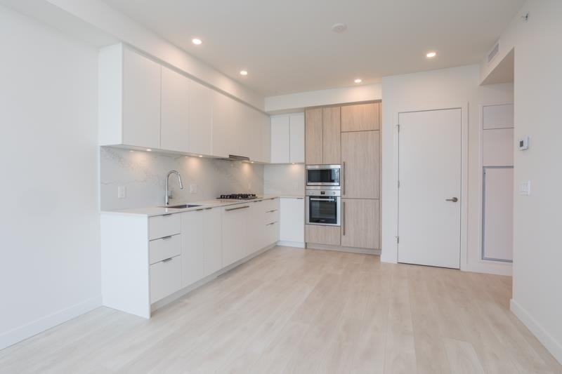 2906-537 Cottonwood Avenue, Coquitlam, BC