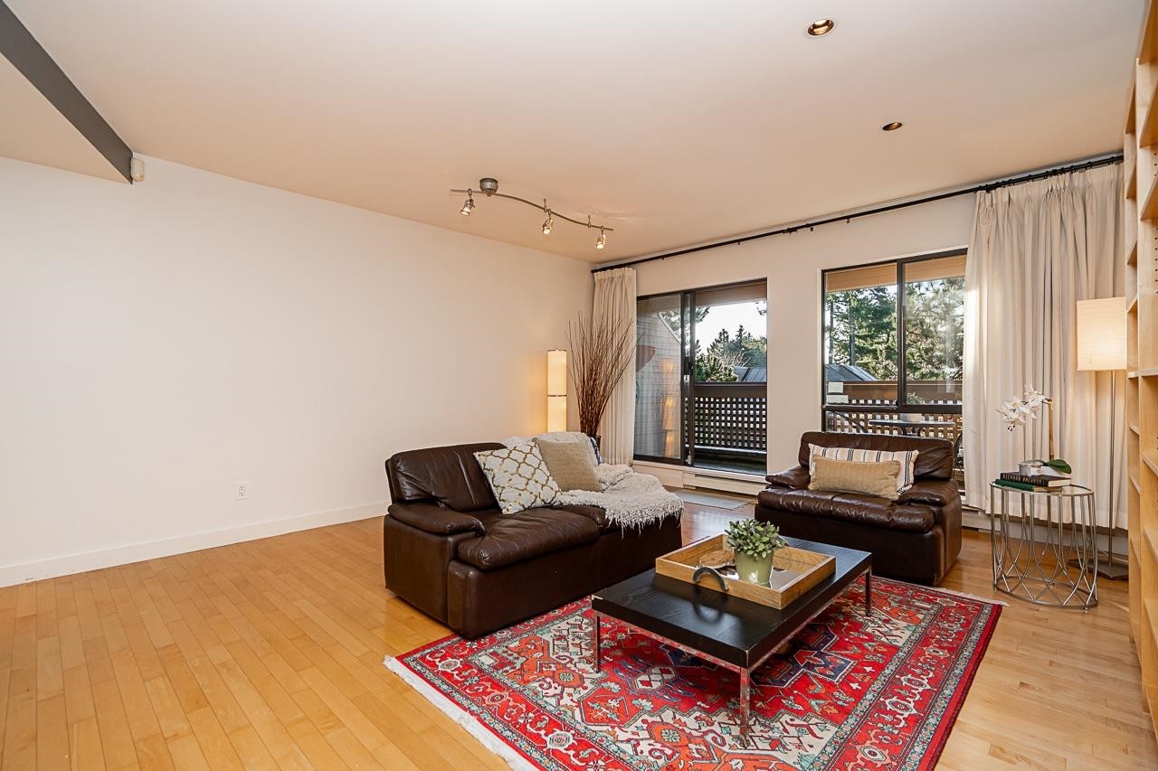 206-333 Wethersfield Drive, Vancouver, BC