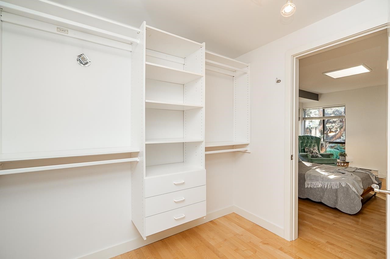 206-333 Wethersfield Drive, Vancouver, BC