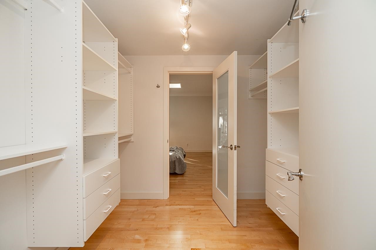 206-333 Wethersfield Drive, Vancouver, BC