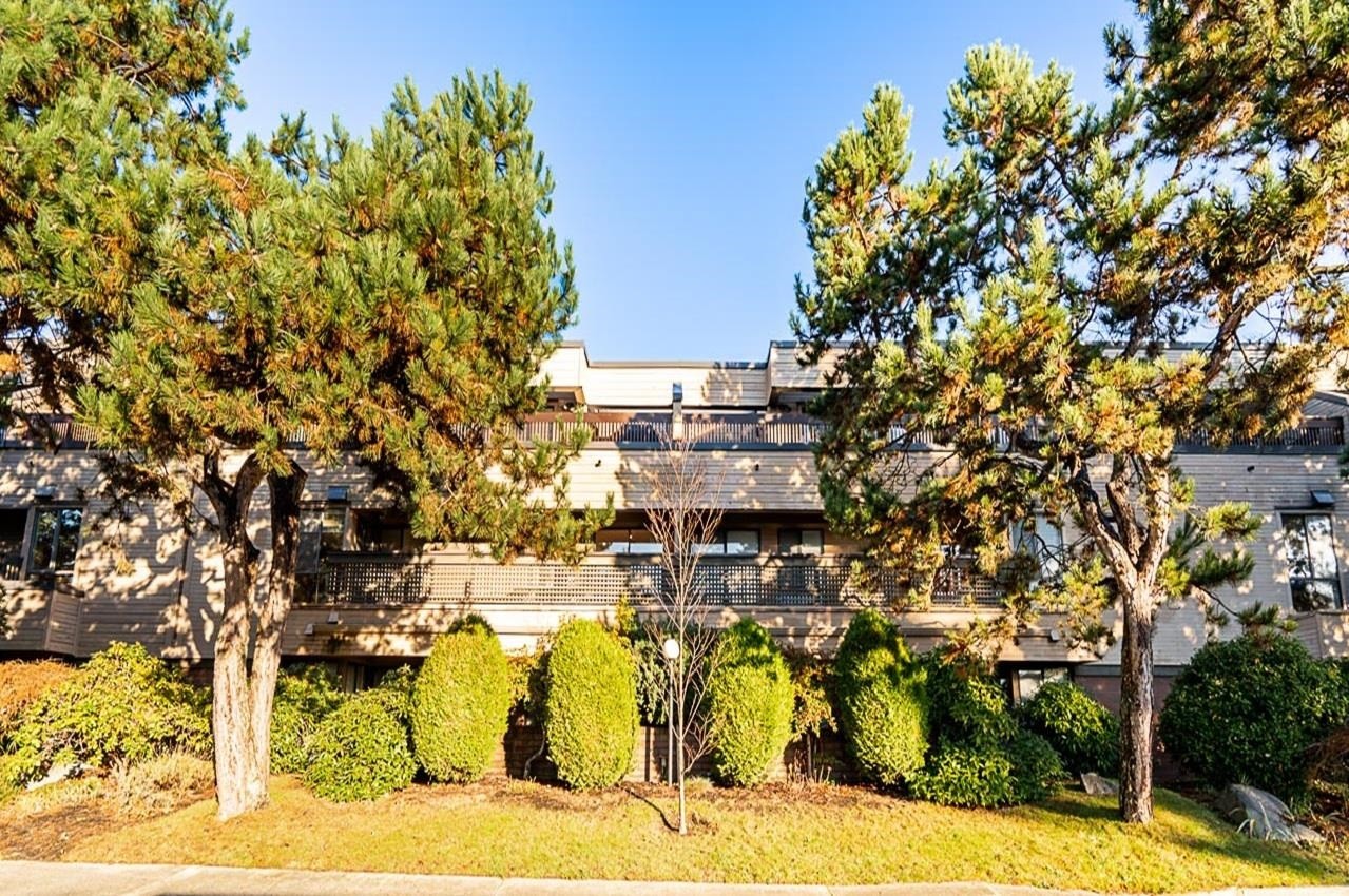 206-333 Wethersfield Drive, Vancouver, BC