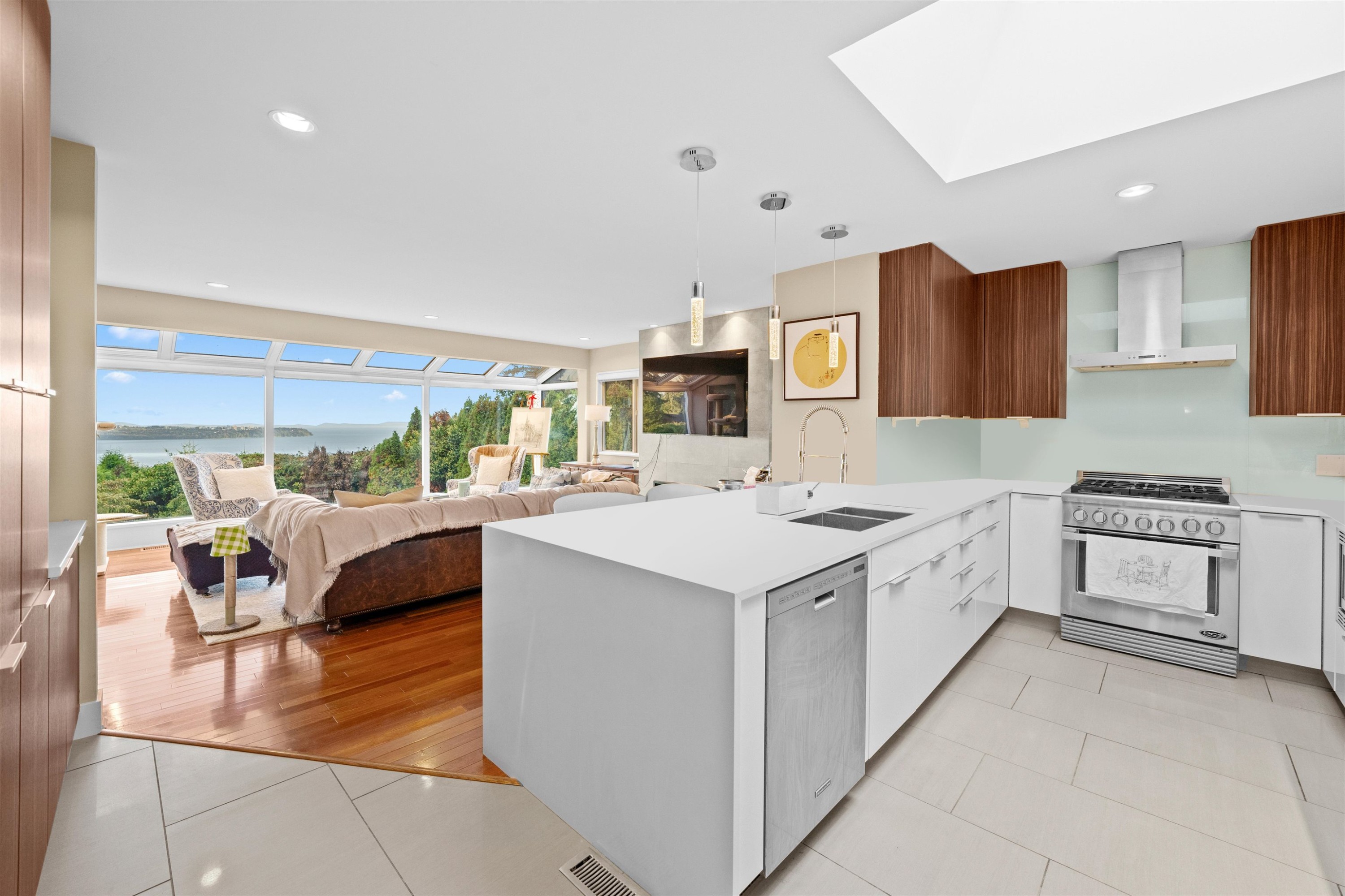 4579 Woodgreen Court, West Vancouver, BC