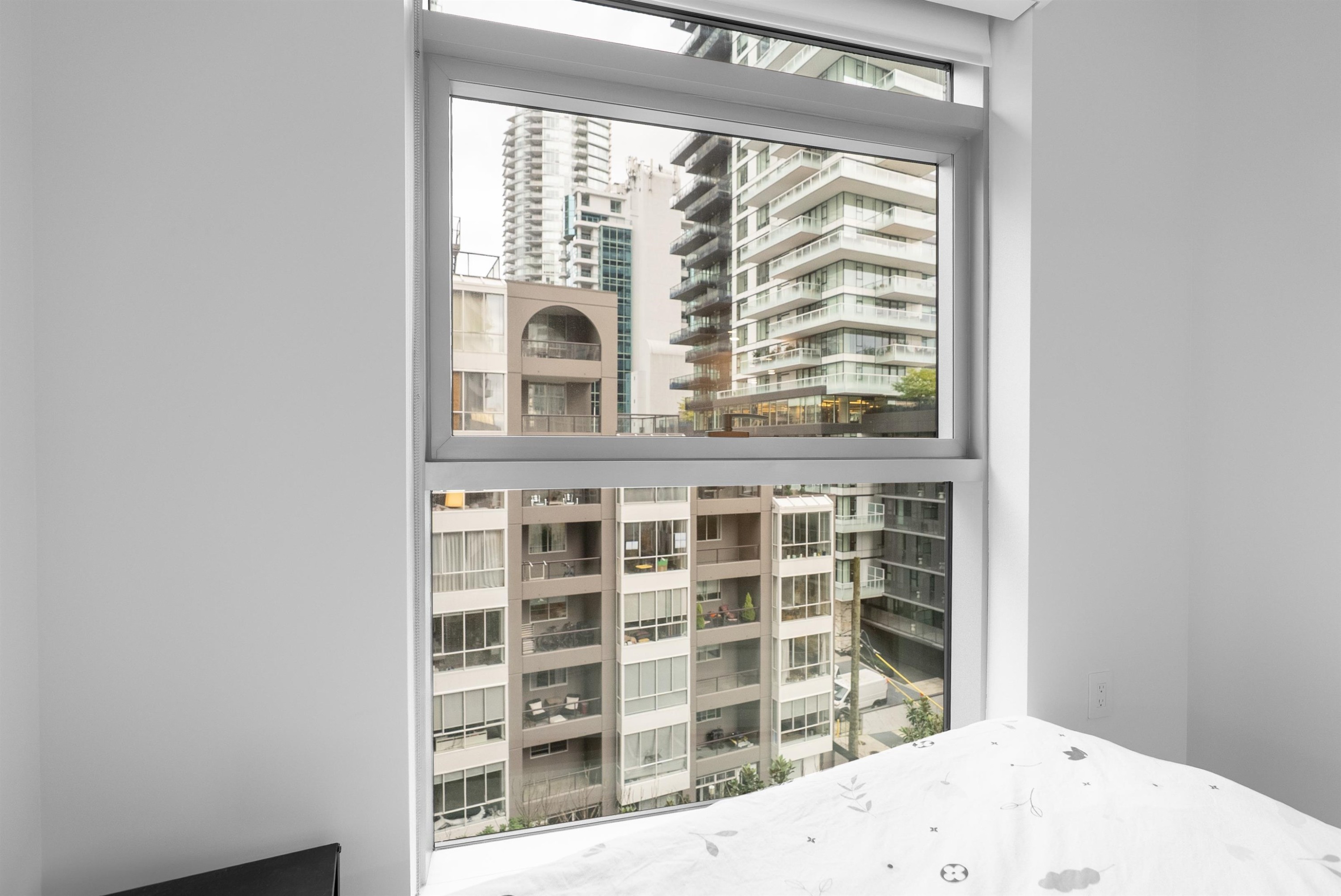 708-889 Pacific Street, Vancouver, BC