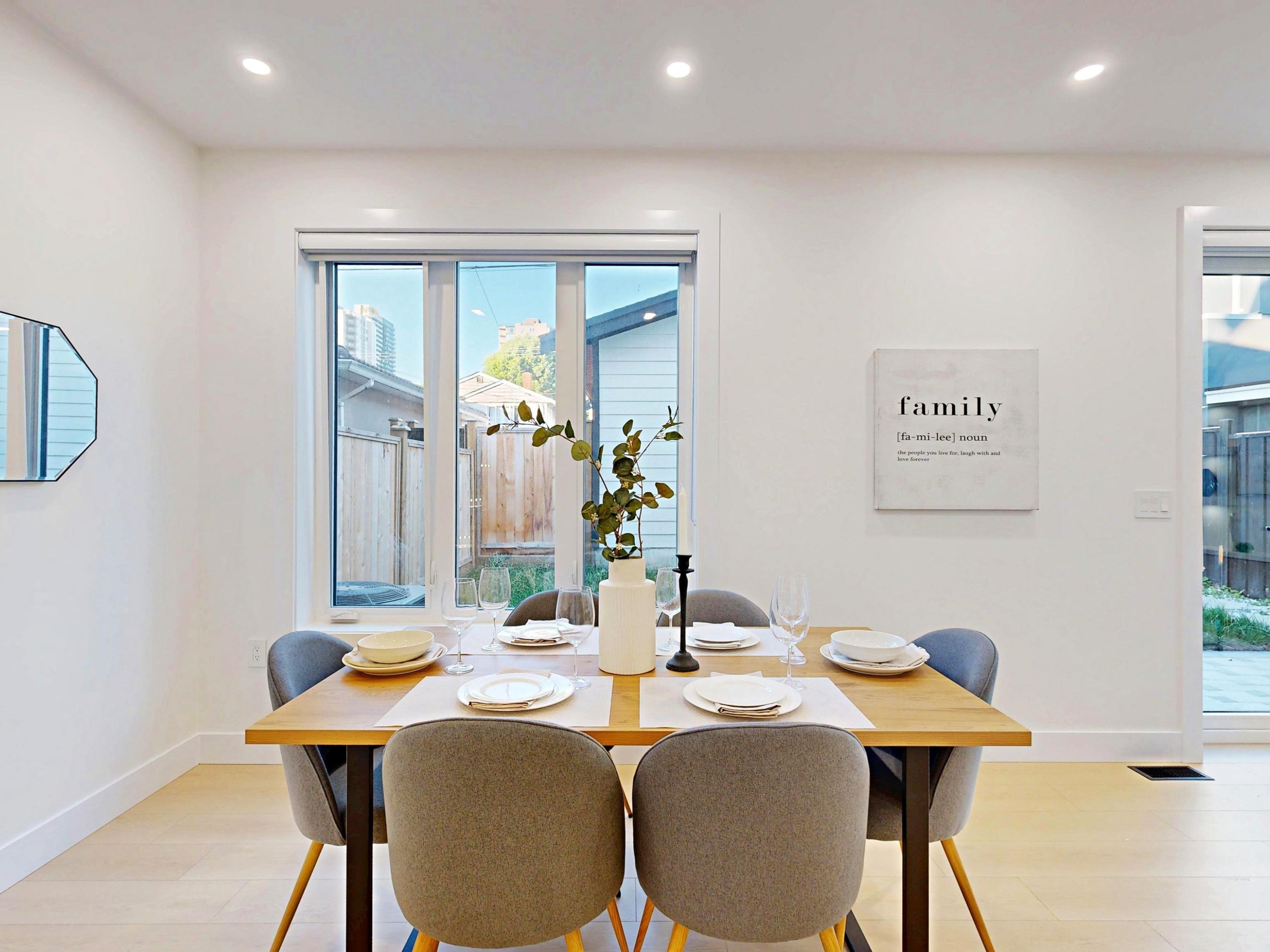 2-3425 Archimedes Street, Vancouver, BC